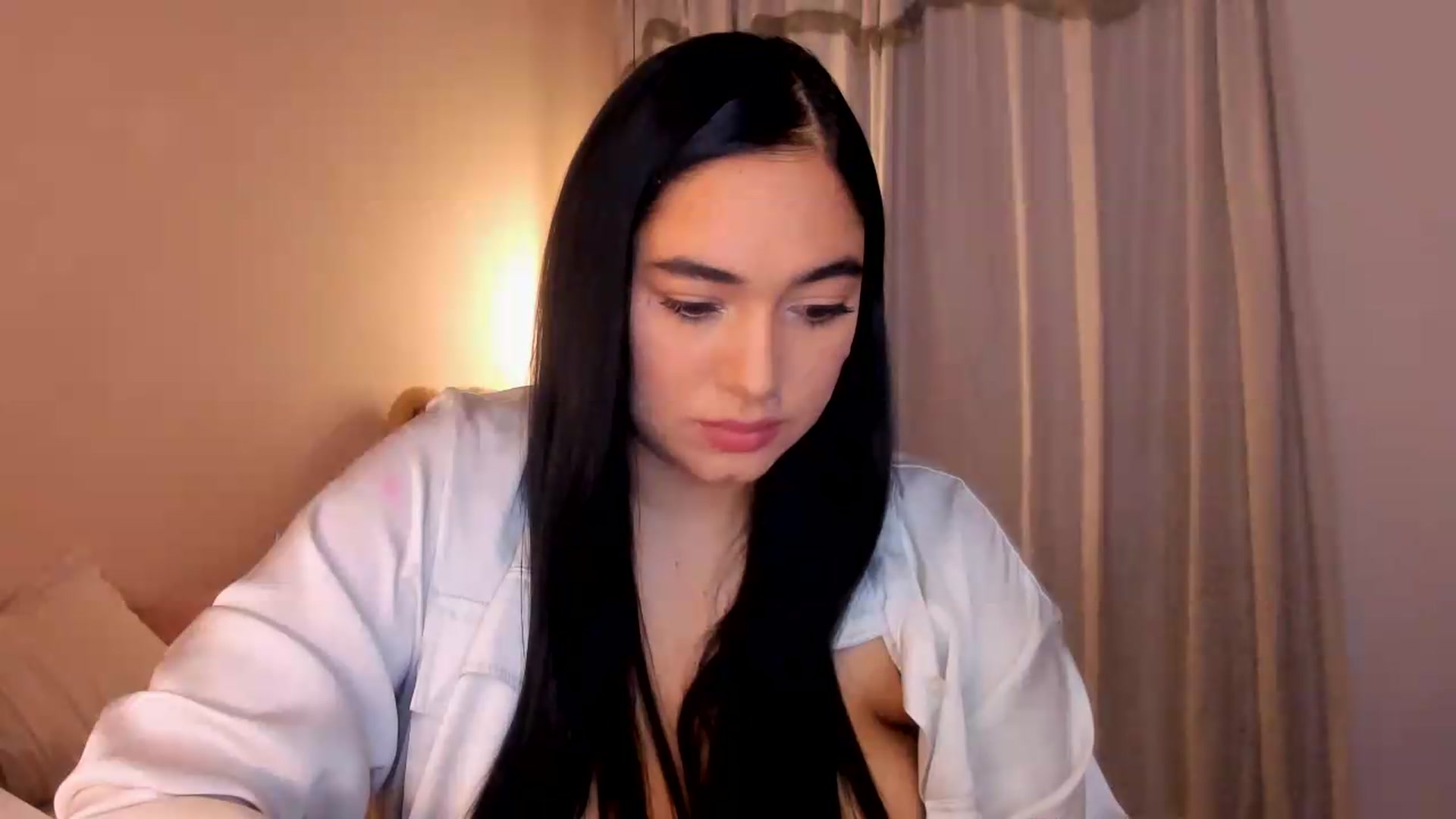 Gallery image thumbnail from CamiiHerrera's myfreecams stream on, 05/27/2026, 10:23 image 3 of 20