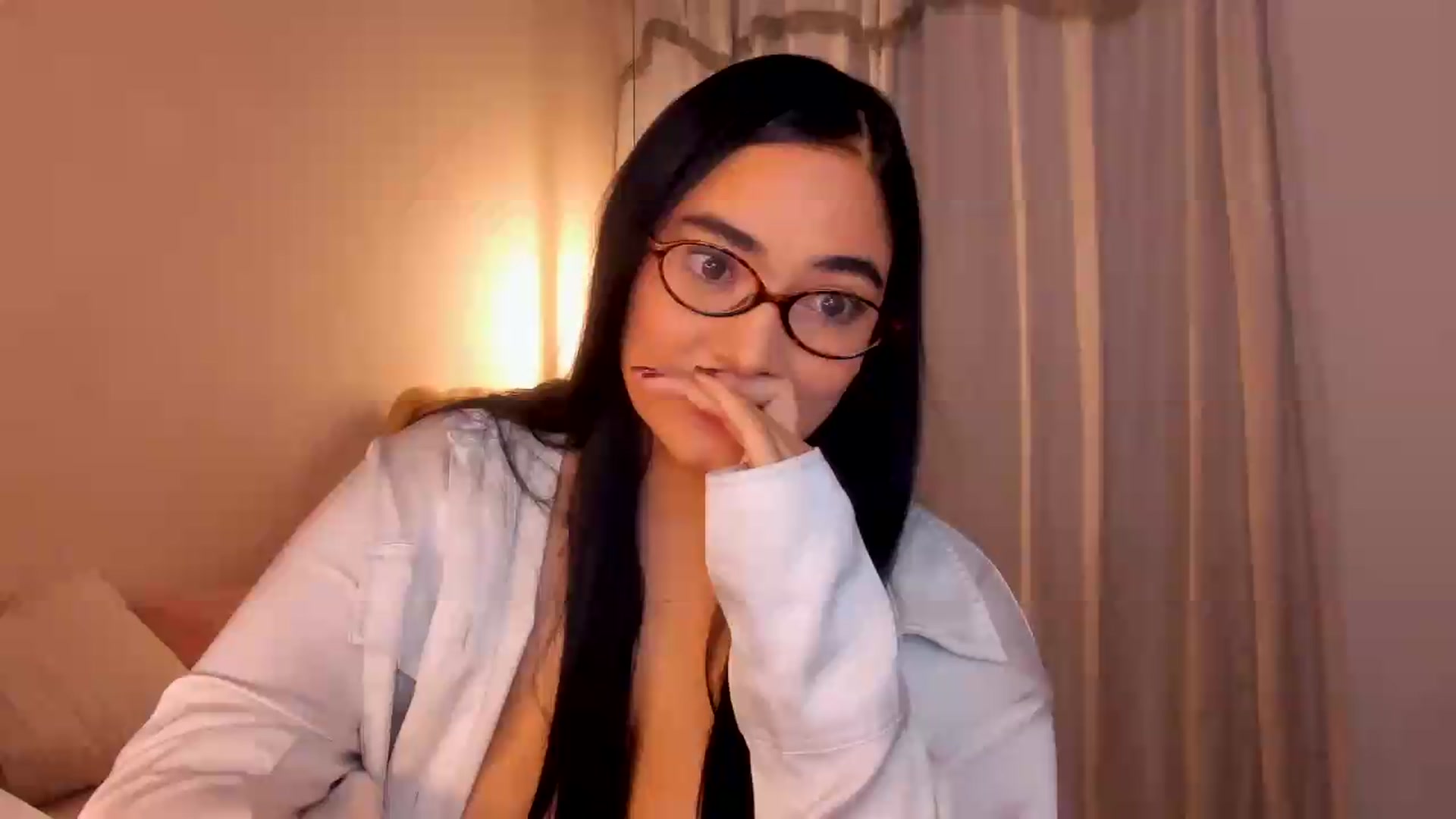 Gallery image thumbnail from CamiiHerrera's myfreecams stream on, 05/27/2026, 10:23 image 9 of 20