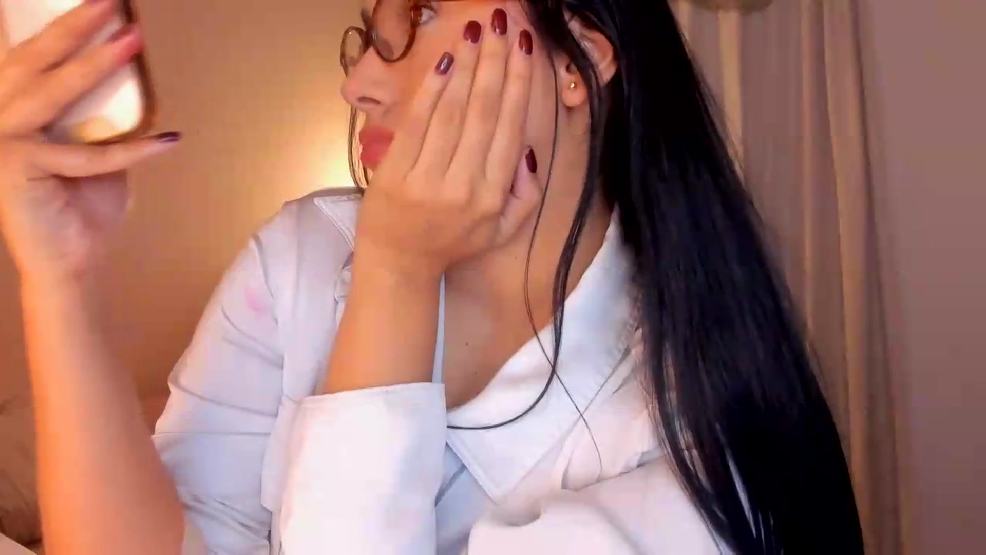 Gallery image thumbnail from CamiiHerrera's myfreecams stream on, 05/27/2026, 10:23 image 13 of 20