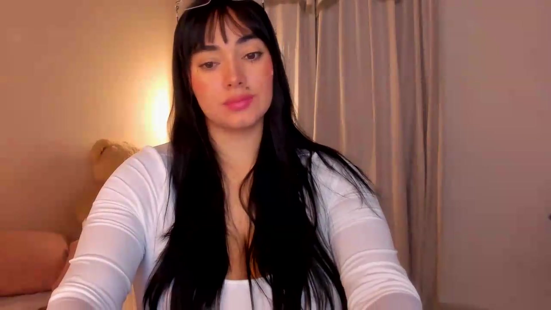 Gallery image thumbnail from CamiiHerrera's myfreecams stream on, 05/28/2026, 10:25 image 16 of 20