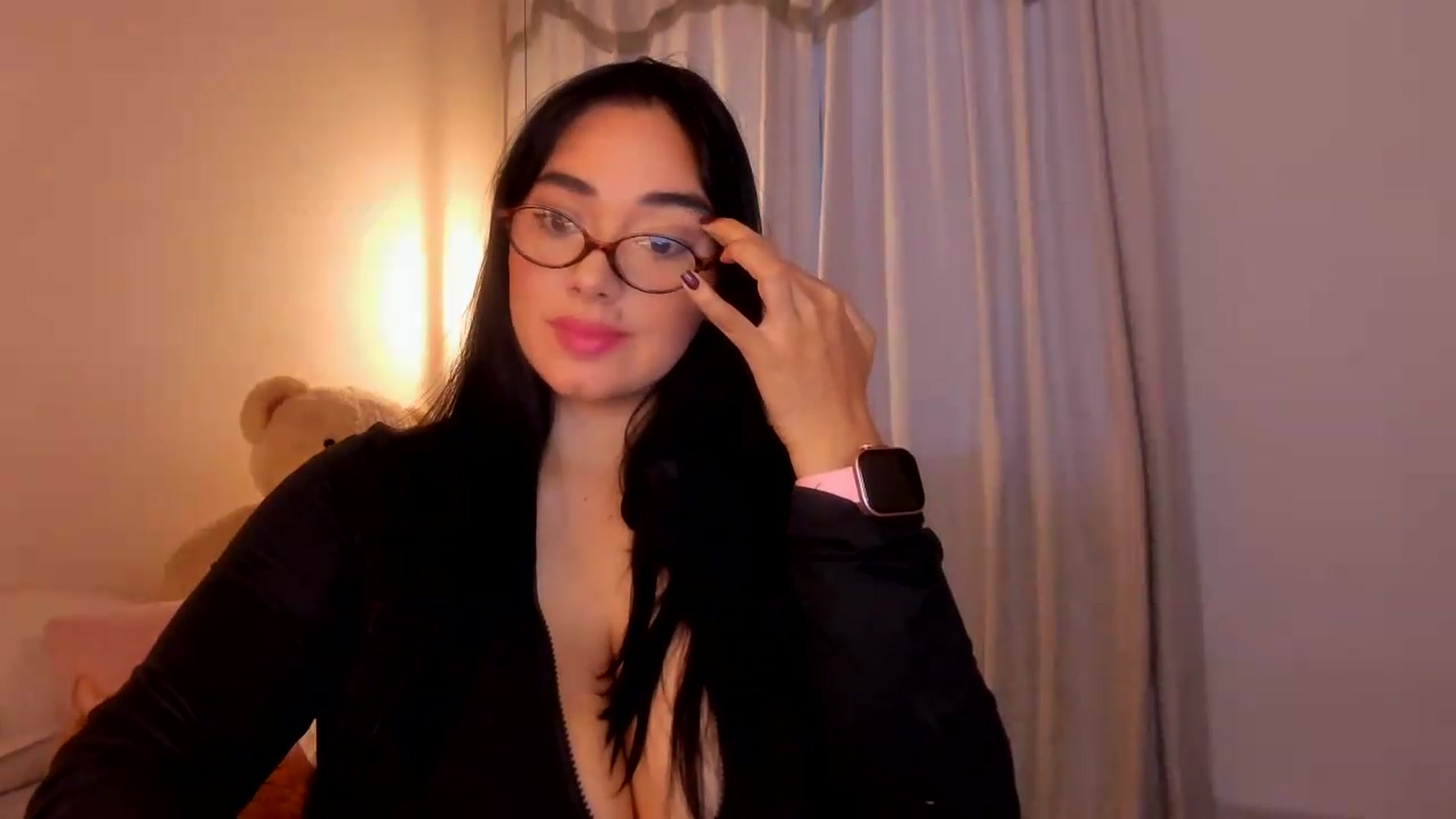 Gallery image thumbnail from CamiiHerrera's myfreecams stream on, 05/29/2026, 11:19 image 10 of 20