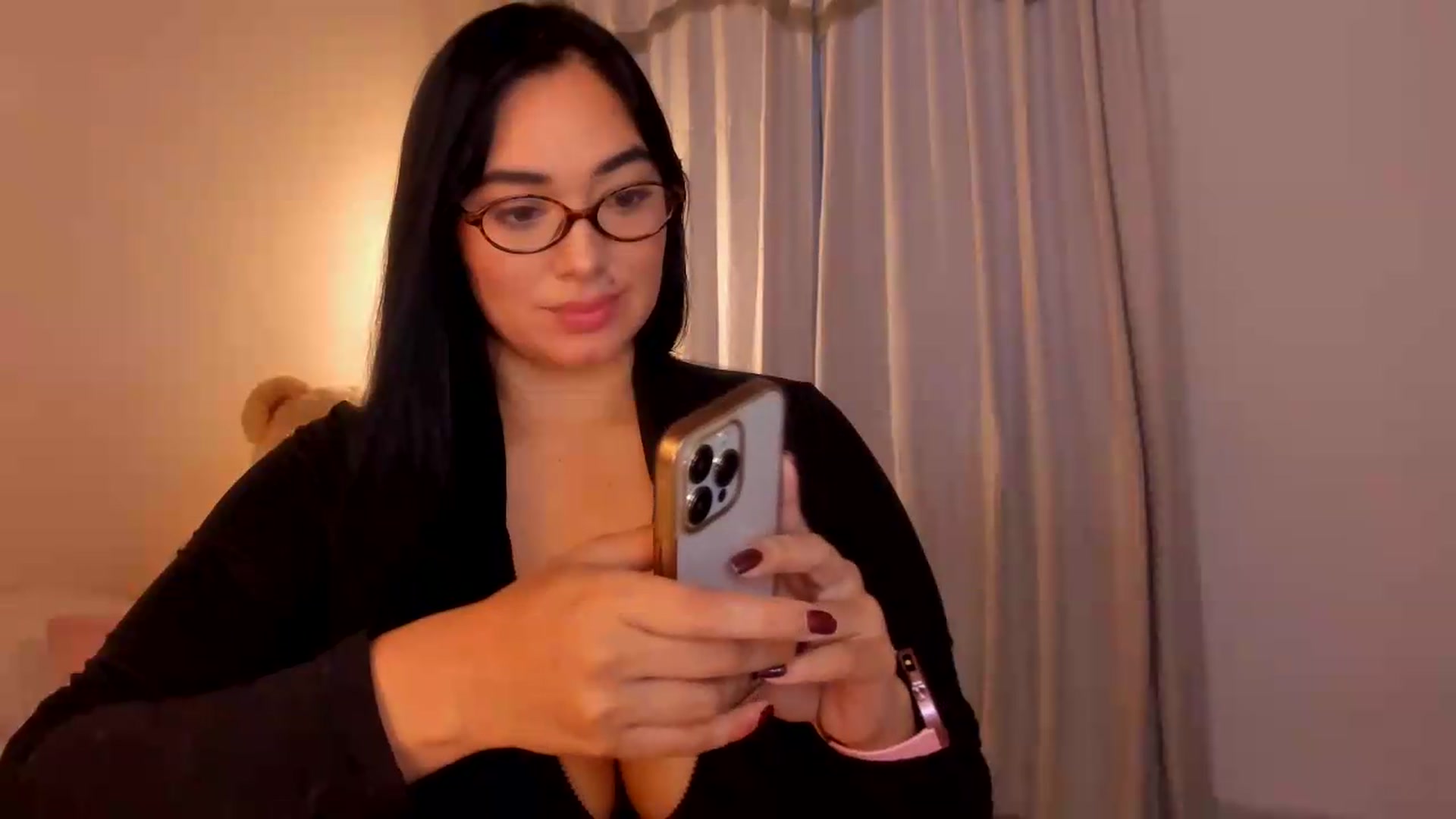 Gallery image thumbnail from CamiiHerrera's myfreecams stream on, 05/29/2026, 11:19 image 3 of 20