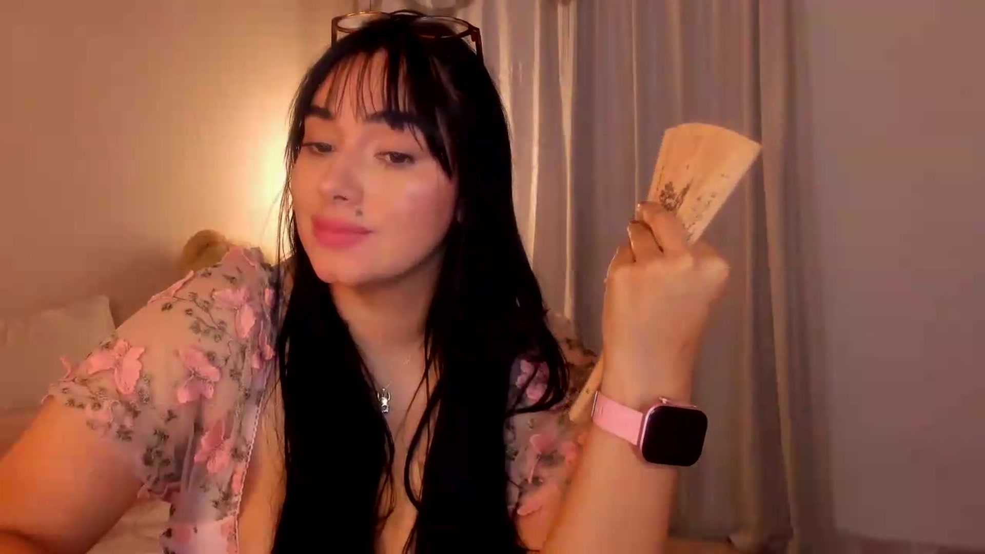 Gallery image thumbnail from CamiiHerrera's myfreecams stream on, 06/01/2026, 08:18 image 13 of 20