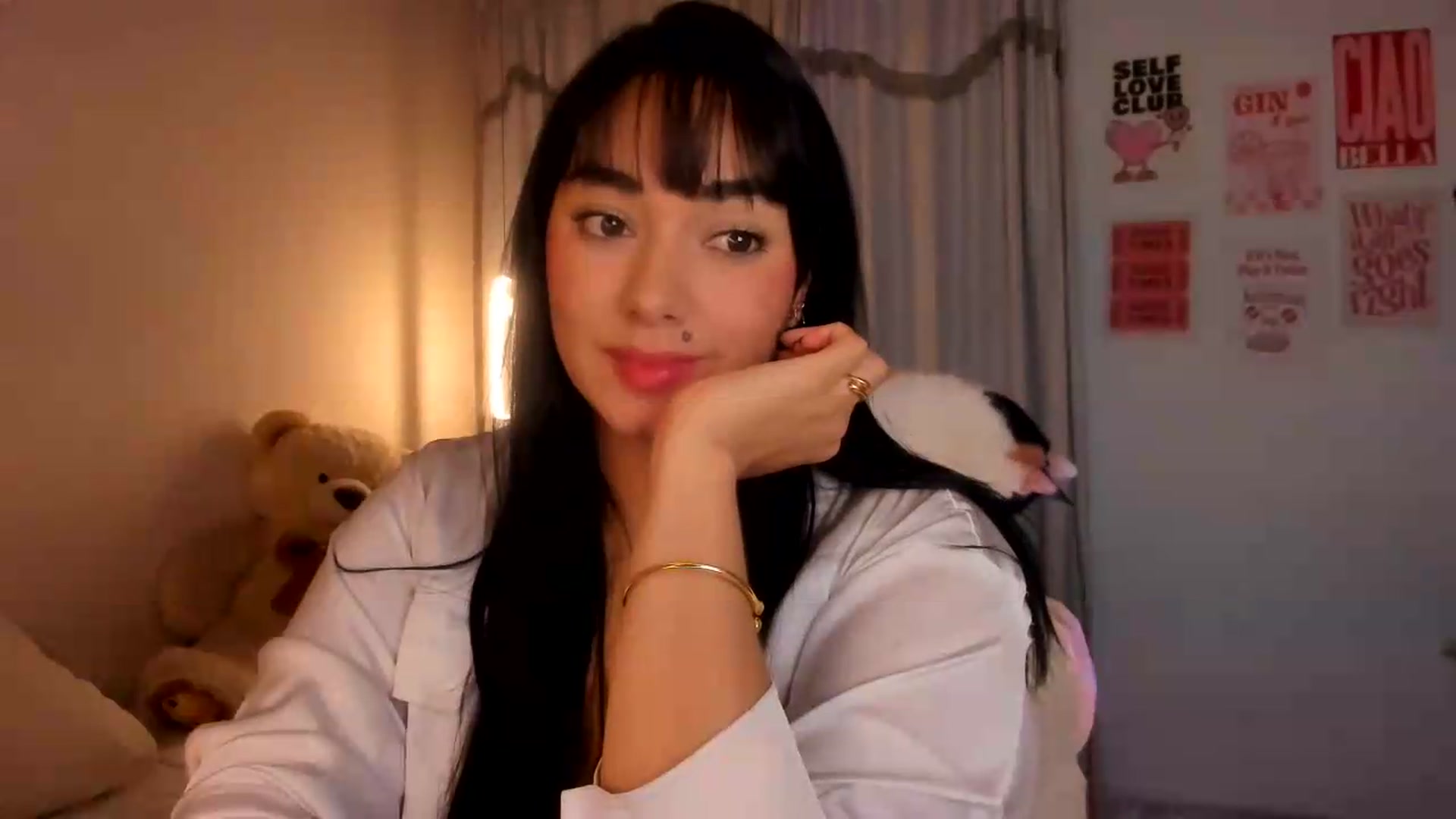 Gallery image thumbnail from CamiiHerrera's myfreecams stream on, 06/10/2026, 09:01 image 11 of 20