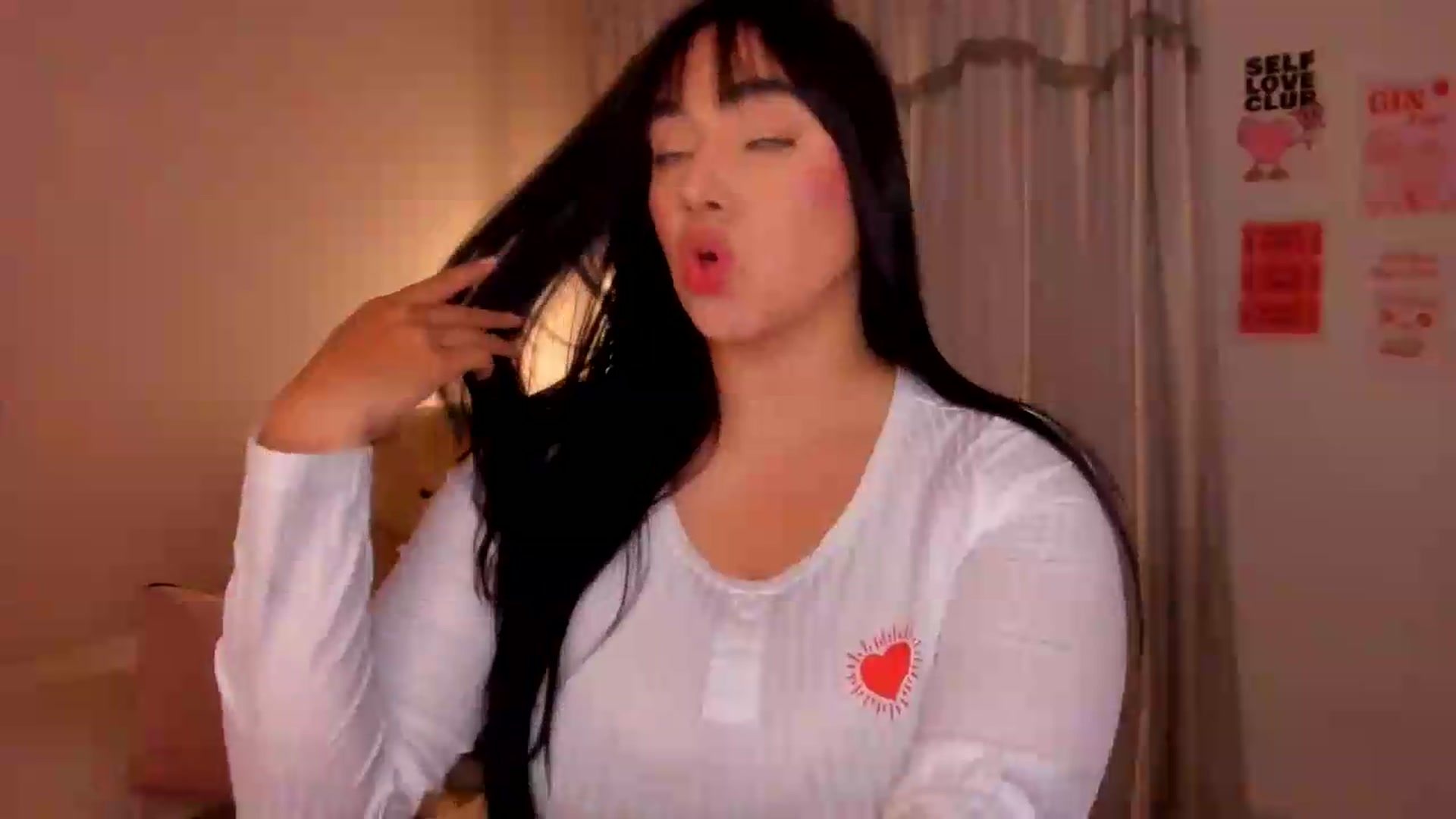 Gallery image thumbnail from CamiiHerrera's myfreecams stream on, 07/03/2026, 06:10 image 18 of 20