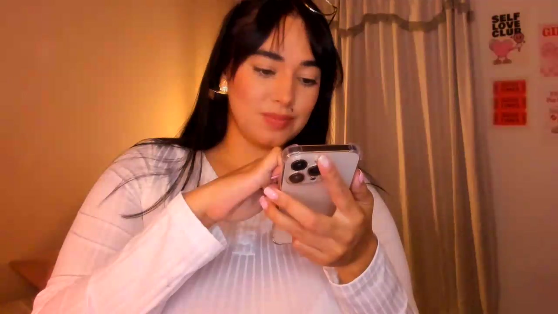 Gallery image thumbnail from CamiiHerrera's myfreecams stream on, 07/07/2026, 08:27 image 6 of 20