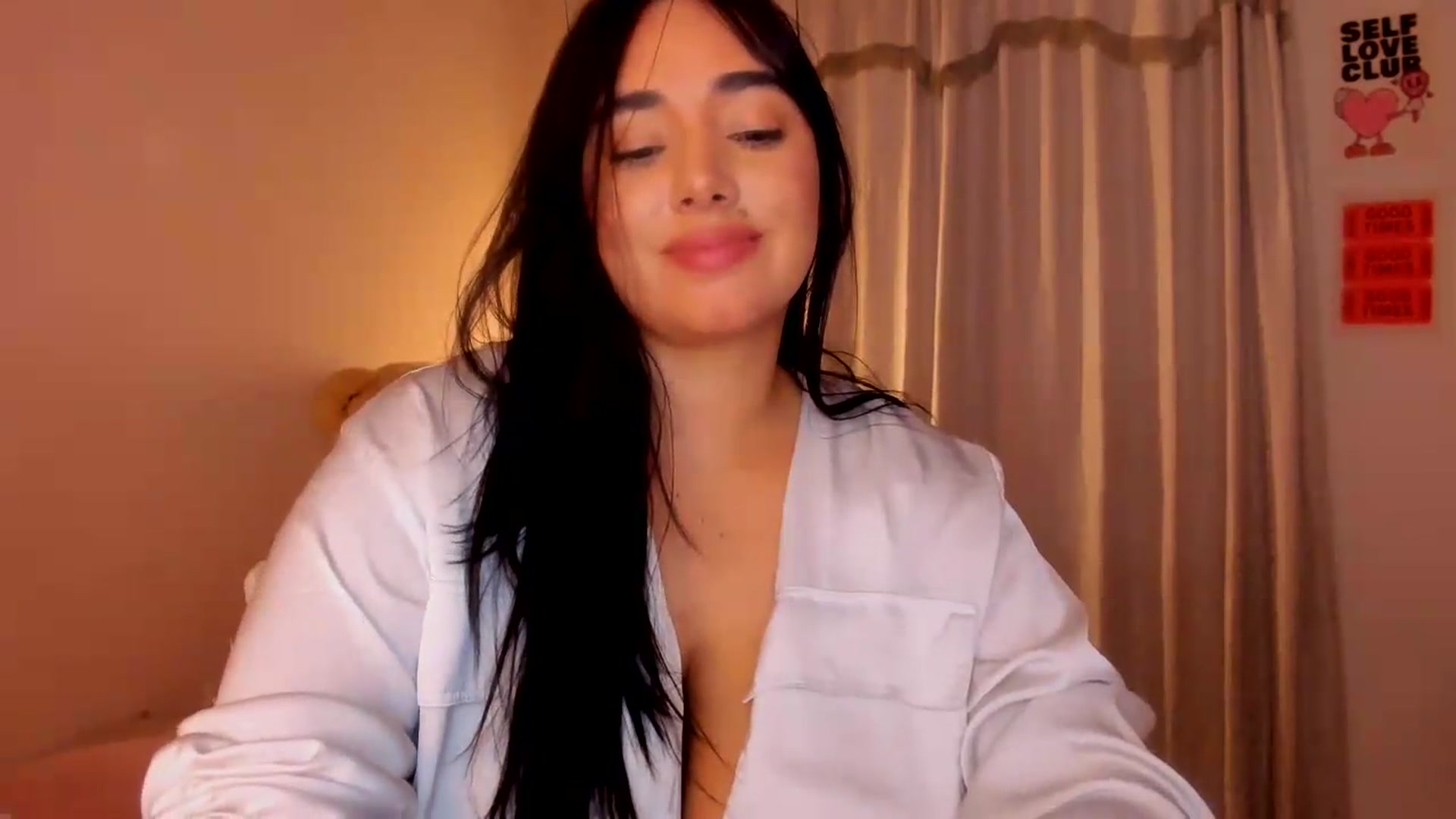 Gallery image thumbnail from CamiiHerrera's myfreecams stream on, 07/08/2026, 08:34 image 18 of 20