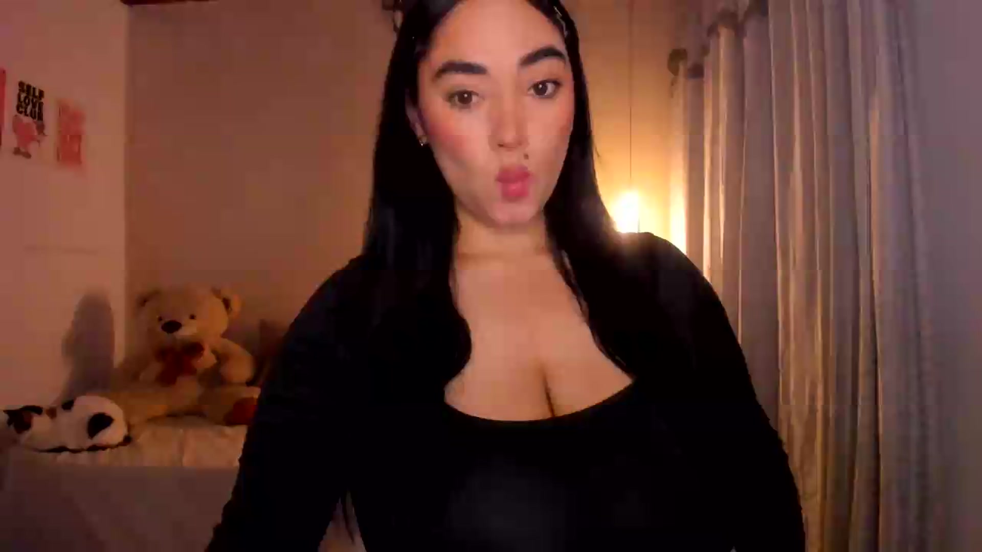 Gallery image thumbnail from CamiiHerrera's myfreecams stream on, 07/21/2026, 12:15 image 1 of 20