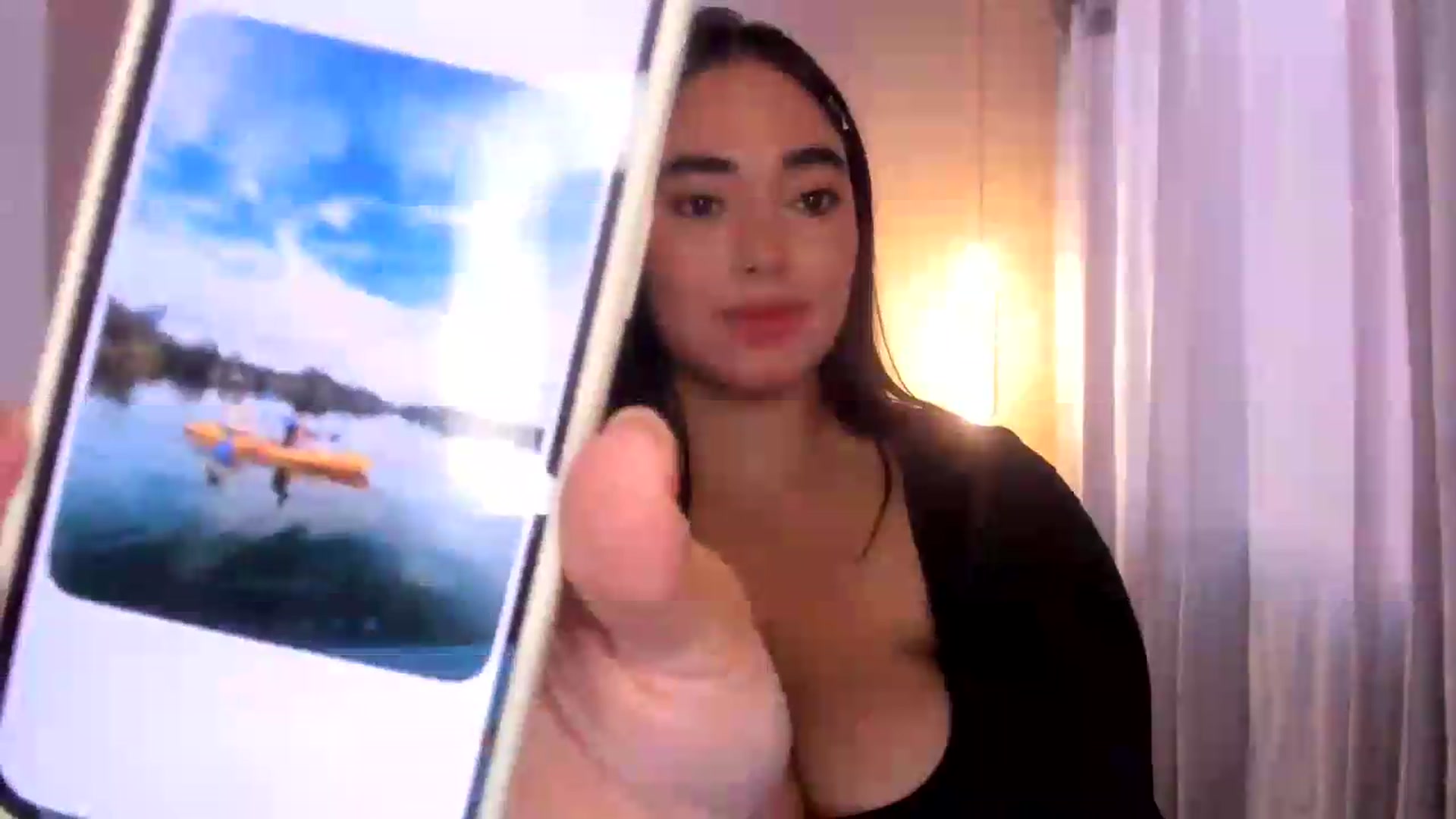 Gallery image thumbnail from CamiiHerrera's myfreecams stream on, 07/21/2026, 13:00 image 13 of 20
