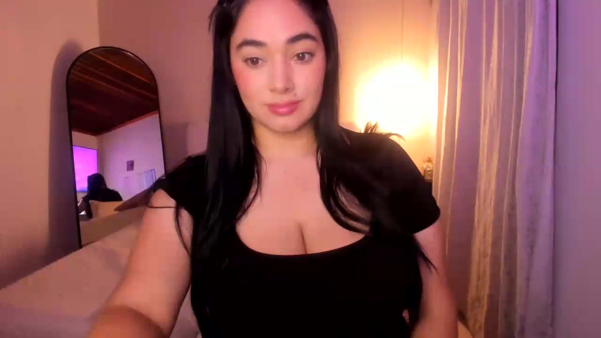 Gallery image thumbnail from CamiiHerrera's myfreecams stream on, 08/04/2026, 07:23 image 2 of 20