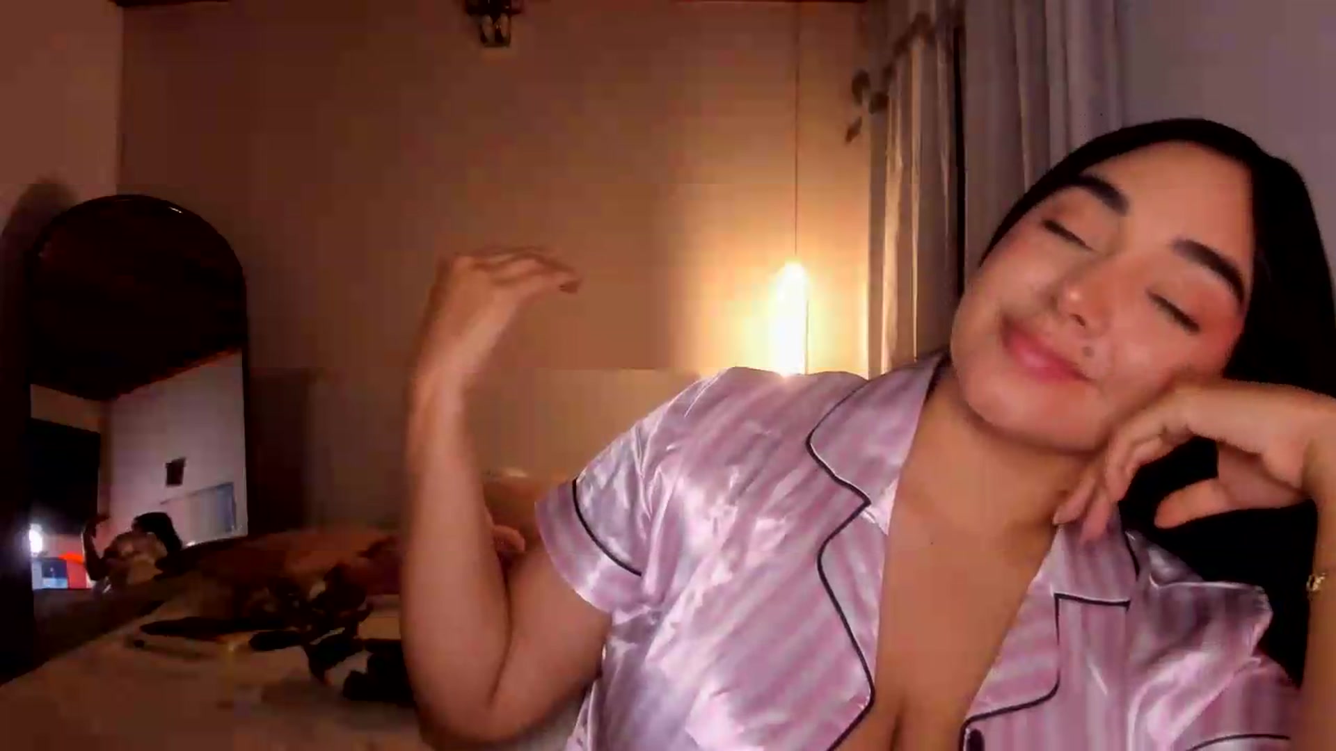 Gallery image thumbnail from CamiiHerrera's myfreecams stream on, 08/07/2026, 06:13 image 4 of 20