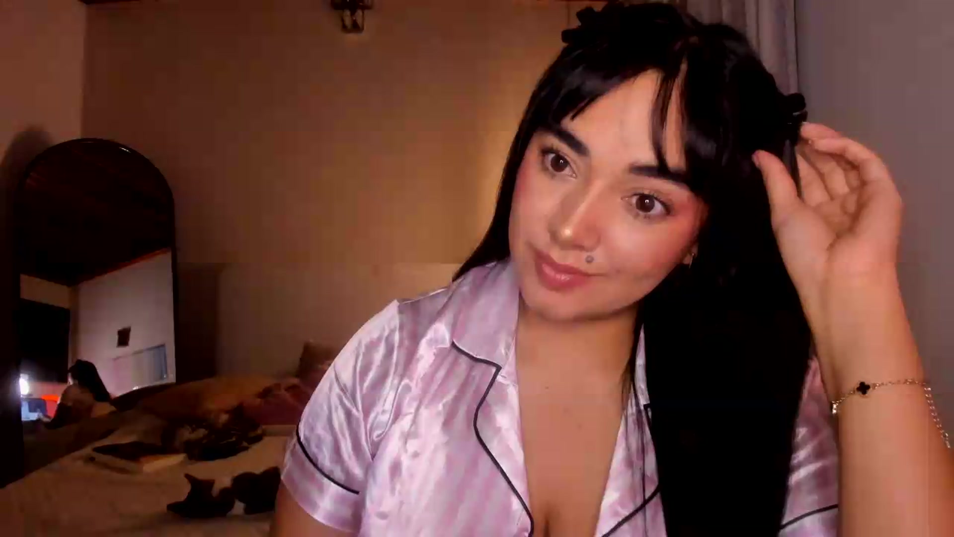 Gallery image thumbnail from CamiiHerrera's myfreecams stream on, 08/07/2026, 06:13 image 13 of 20