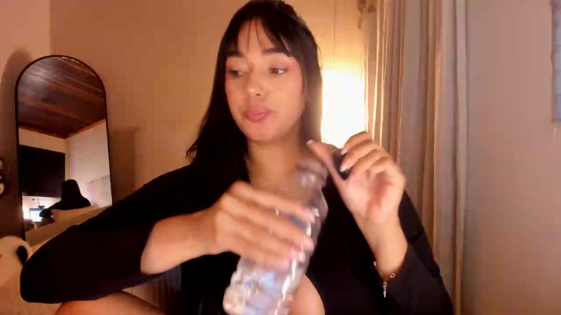 Gallery image thumbnail from CamiiHerrera's myfreecams stream on, 08/18/2026, 09:03 image 19 of 20