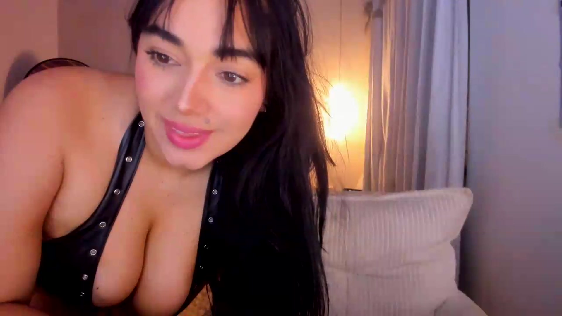 Gallery image thumbnail from CamiiHerrera's myfreecams stream on, 08/26/2026, 07:36 image 2 of 20