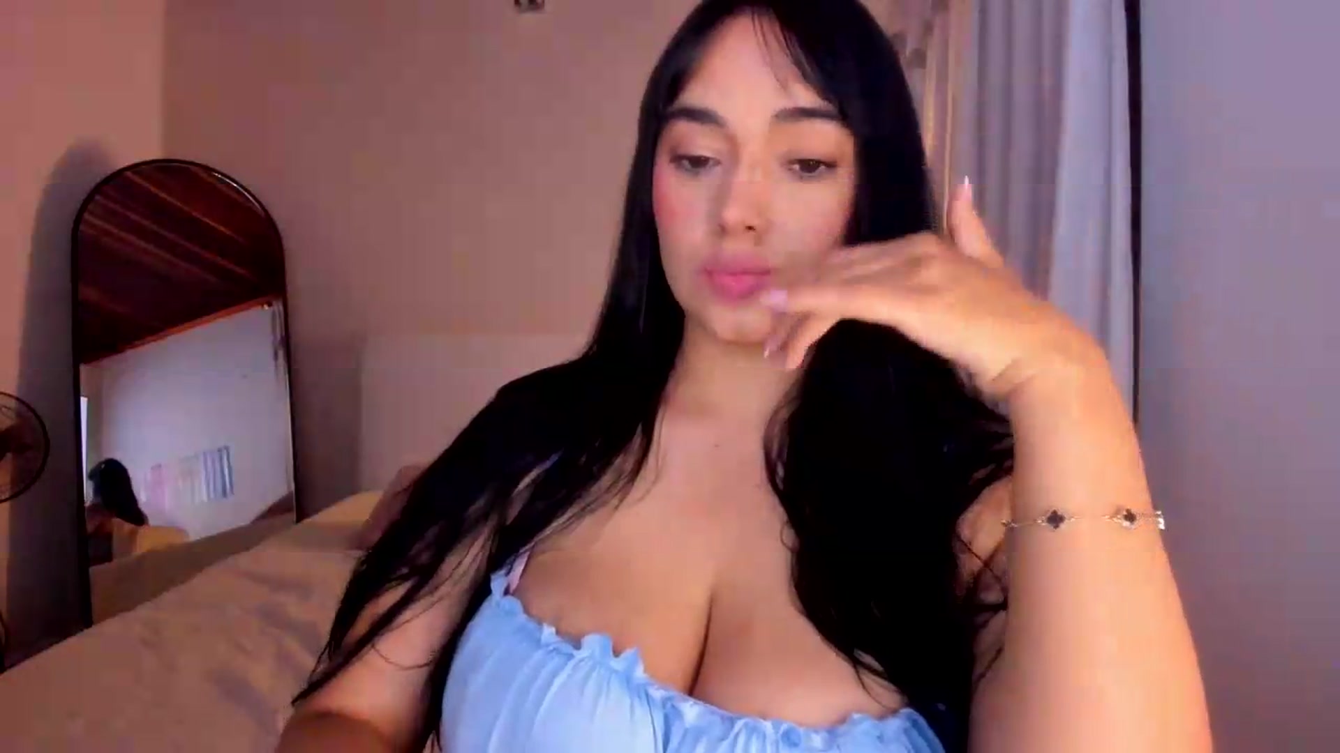 Gallery image thumbnail from CamiiHerrera's myfreecams stream on, 08/27/2026, 06:04 image 8 of 20