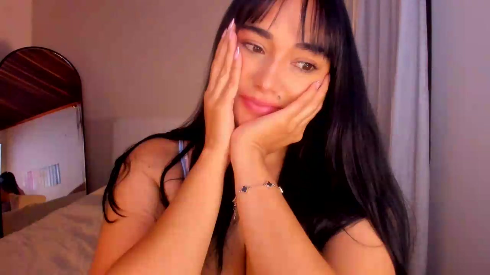 Gallery image thumbnail from CamiiHerrera's myfreecams stream on, 08/27/2026, 08:11 image 5 of 20