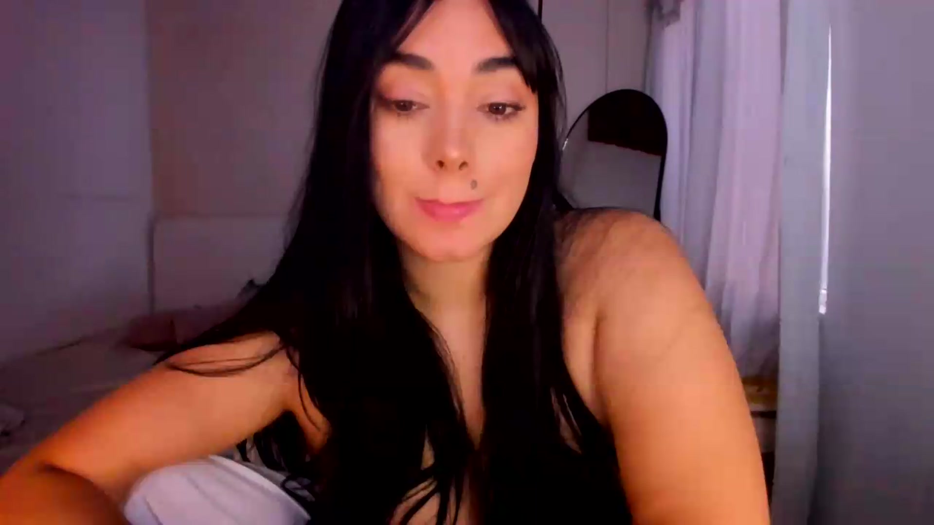 Gallery image thumbnail from CamiiHerrera's myfreecams stream on, 09/02/2026, 11:46 image 12 of 20