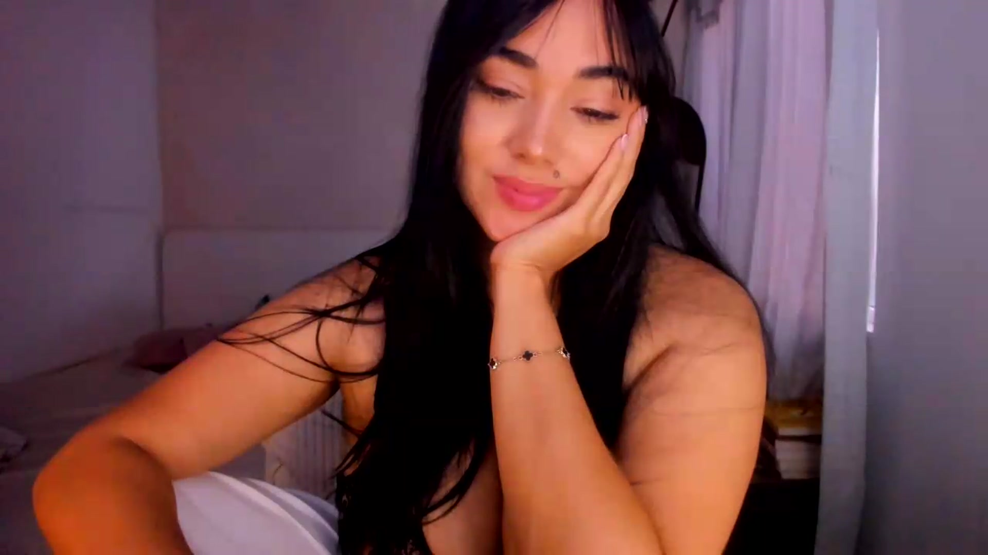 Gallery image thumbnail from CamiiHerrera's myfreecams stream on, 09/02/2026, 11:46 image 8 of 20
