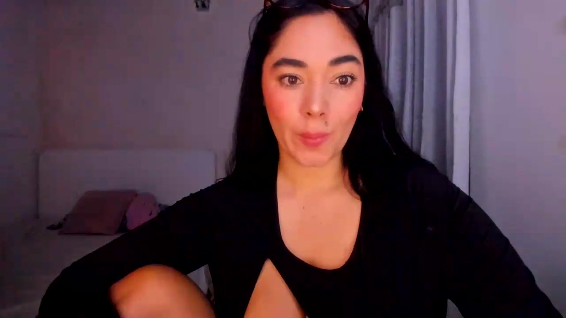 Gallery image thumbnail from CamiiHerrera's myfreecams stream on, 09/04/2026, 09:58 image 12 of 20