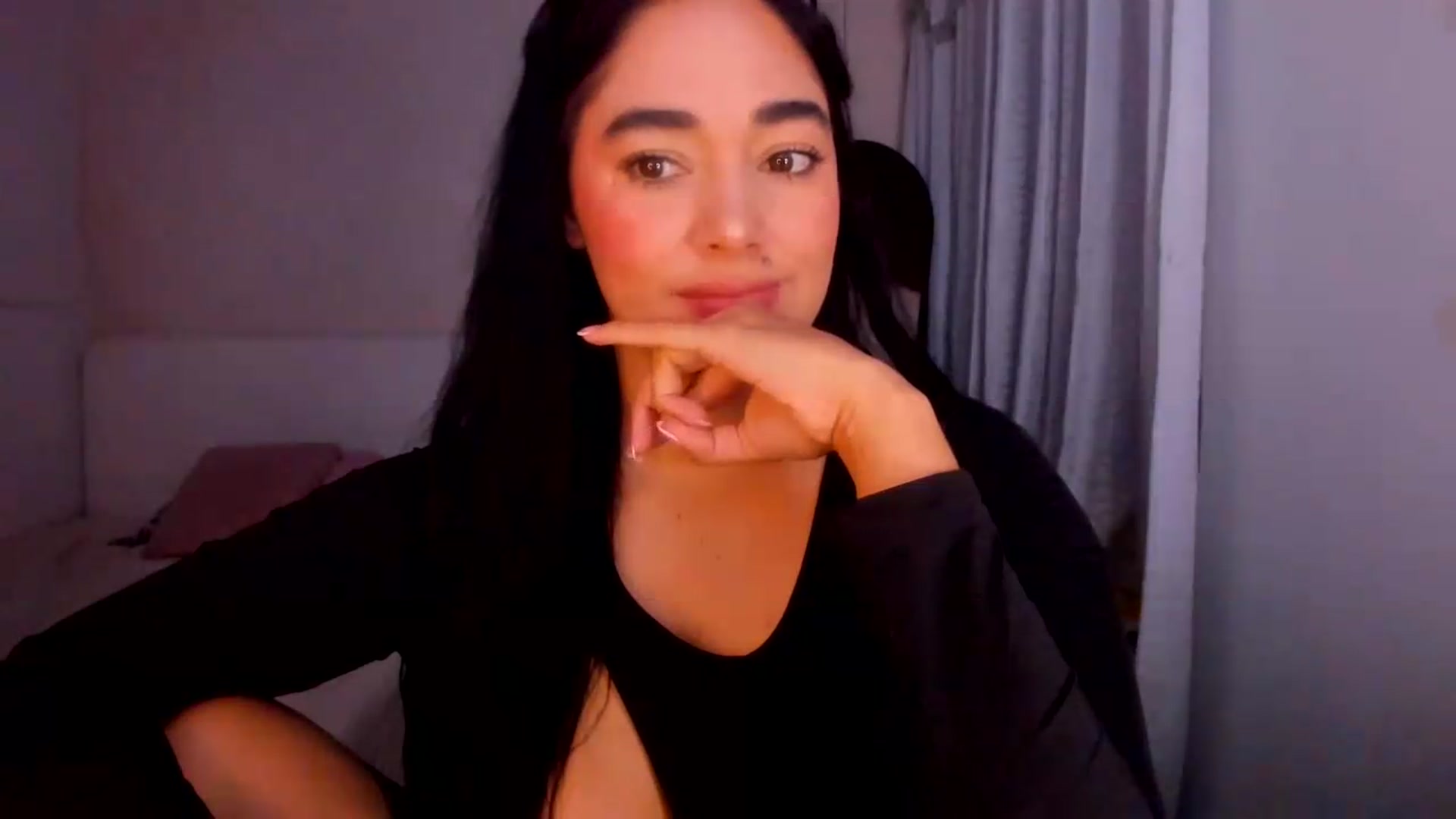 Gallery image thumbnail from CamiiHerrera's myfreecams stream on, 09/04/2026, 11:03 image 15 of 20