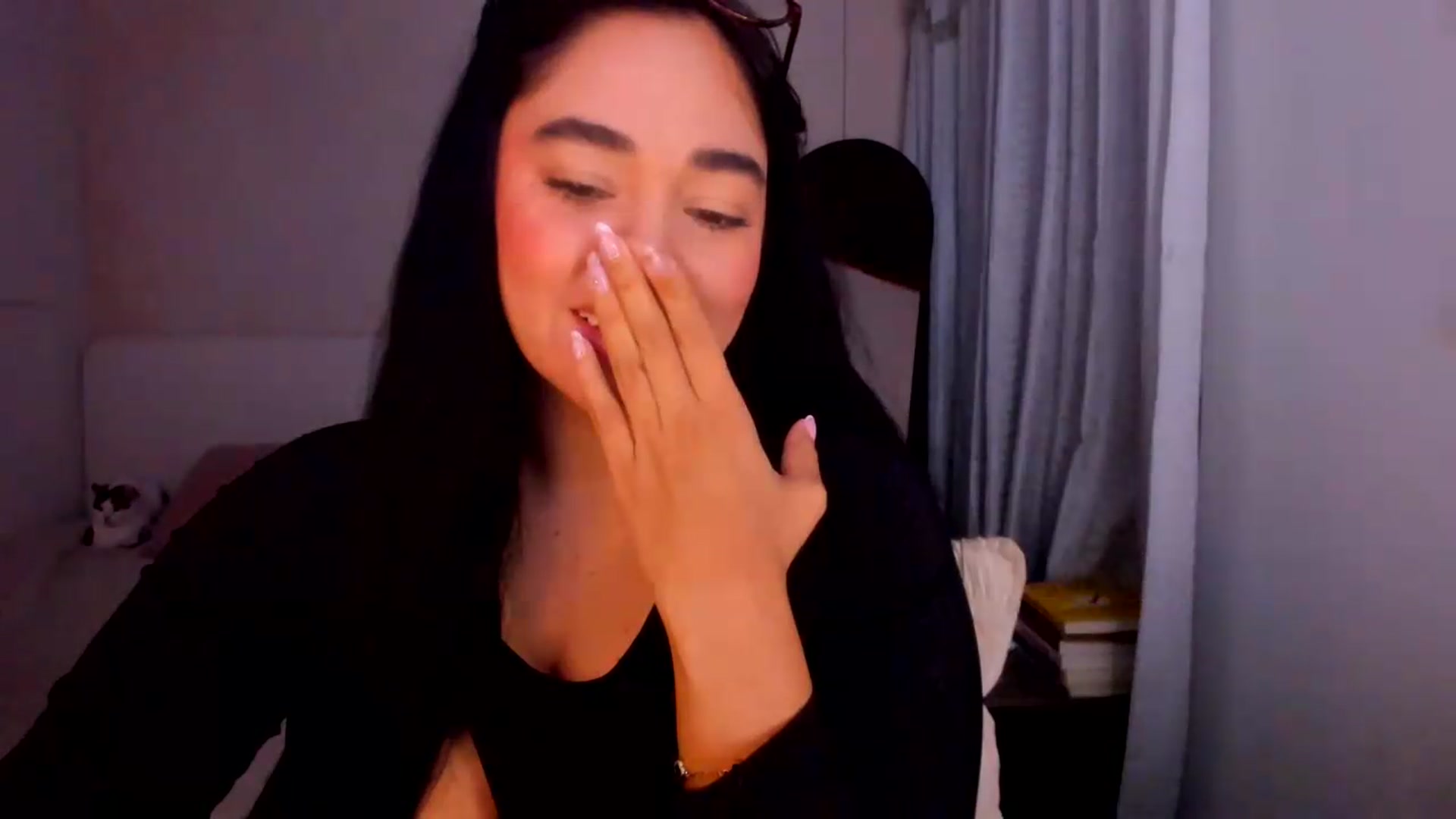 Gallery image thumbnail from CamiiHerrera's myfreecams stream on, 09/04/2026, 11:03 image 5 of 20