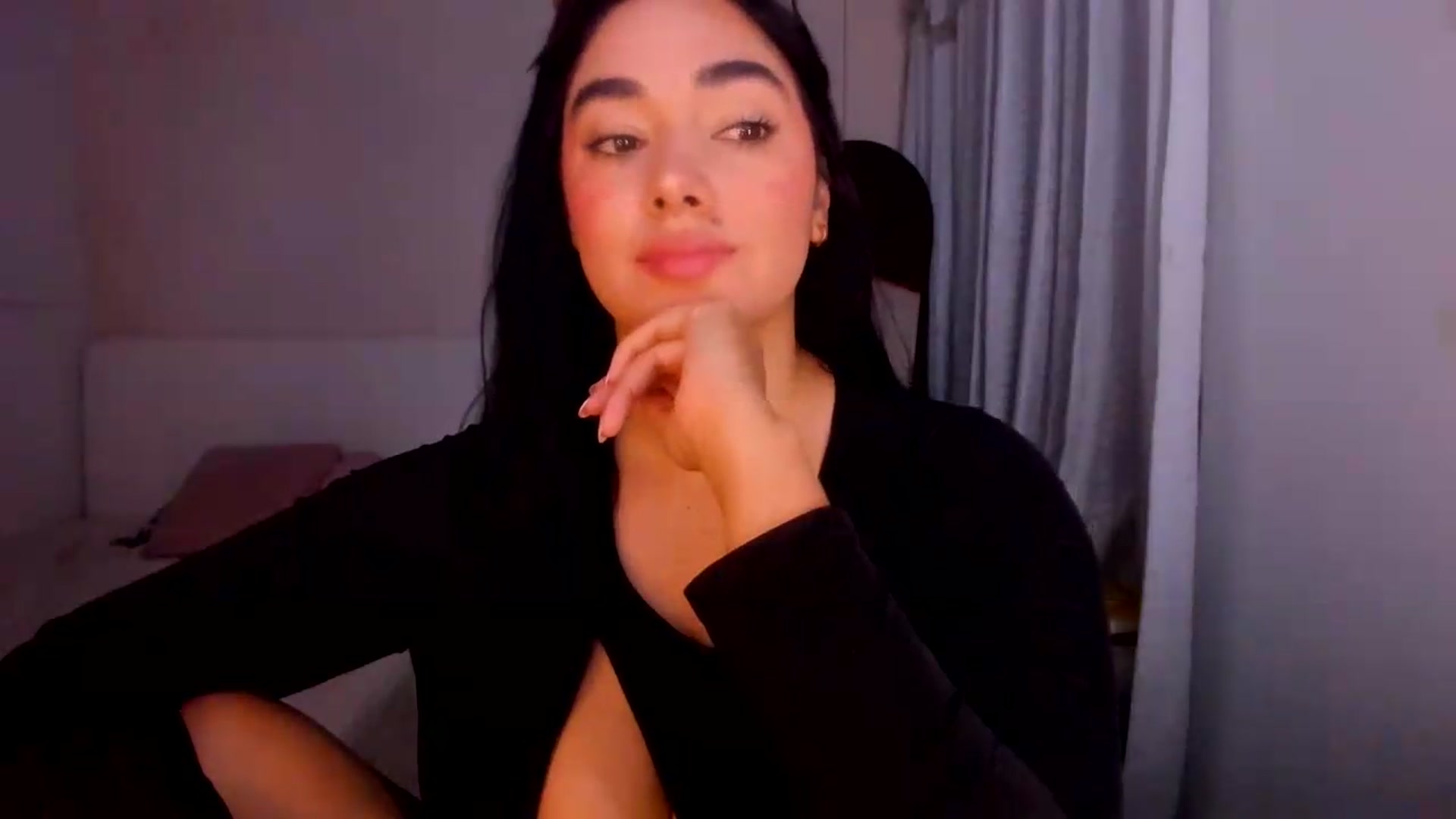 Gallery image thumbnail from CamiiHerrera's myfreecams stream on, 09/04/2026, 11:03 image 14 of 20