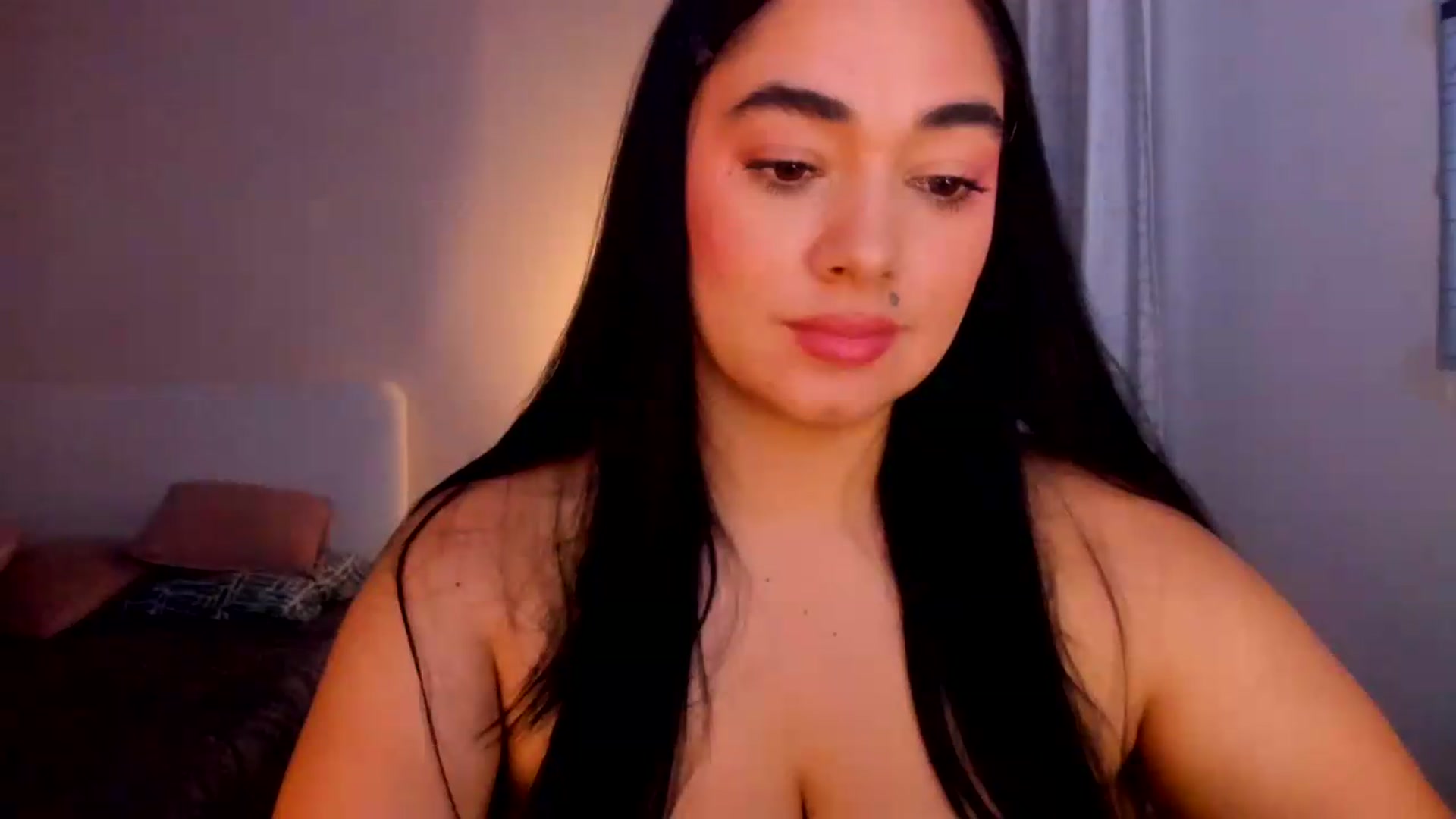 Gallery image thumbnail from CamiiHerrera's myfreecams stream on, 09/08/2026, 09:51 image 4 of 20