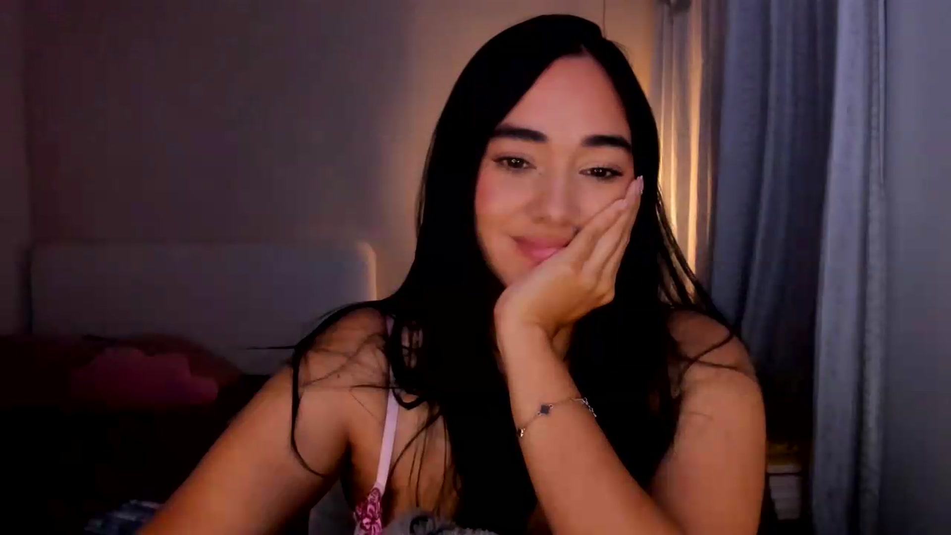 Gallery image thumbnail from CamiiHerrera's myfreecams stream on, 09/11/2026, 11:21 image 4 of 20