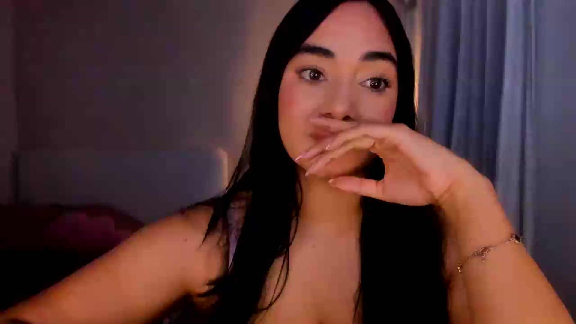 Gallery image thumbnail from CamiiHerrera's myfreecams stream on, 09/11/2026, 11:21 image 14 of 20