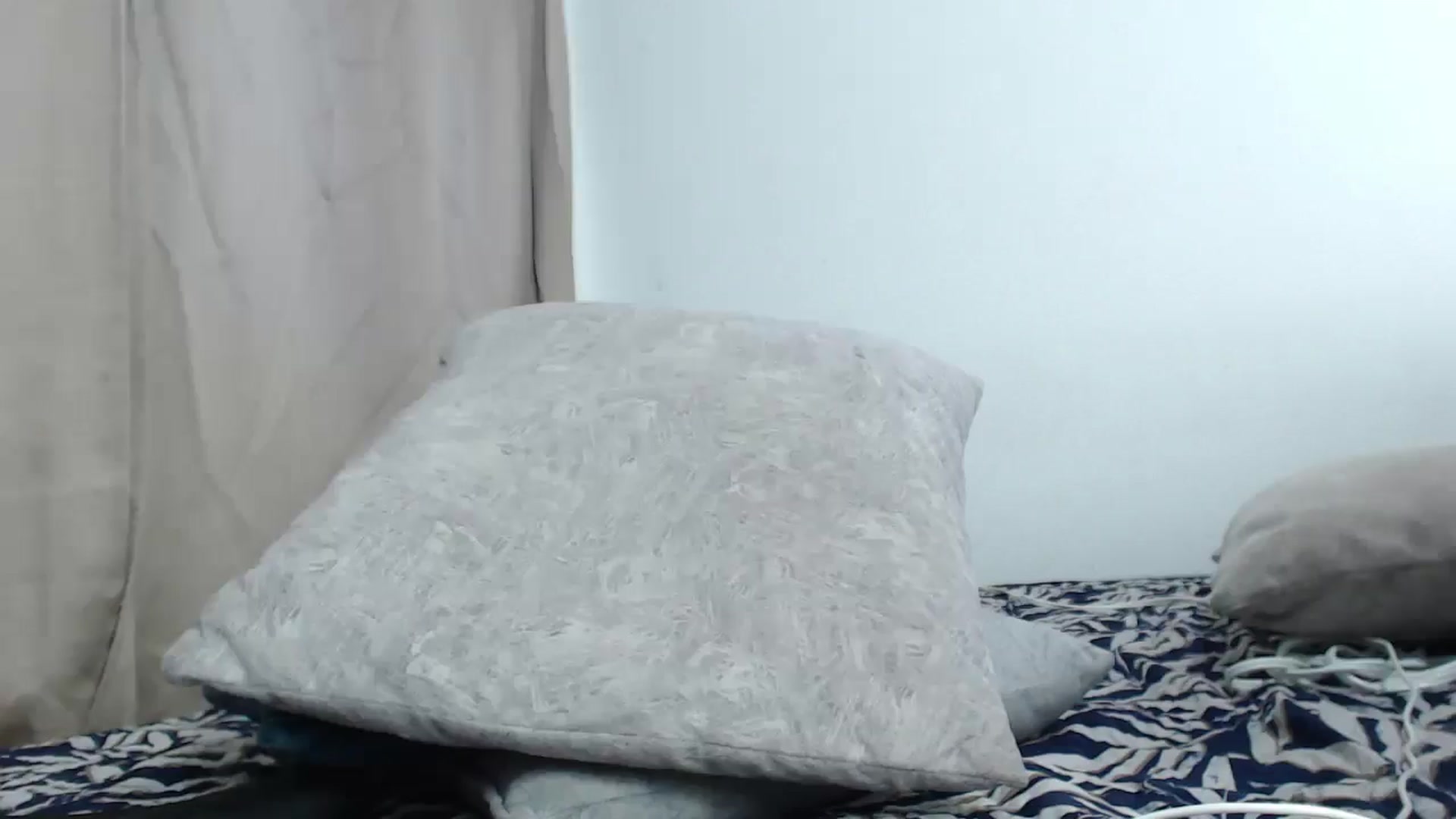 Gallery image thumbnail from Camii_osoriio's myfreecams stream on, 07/03/2025, 09:59 image 2 of 20