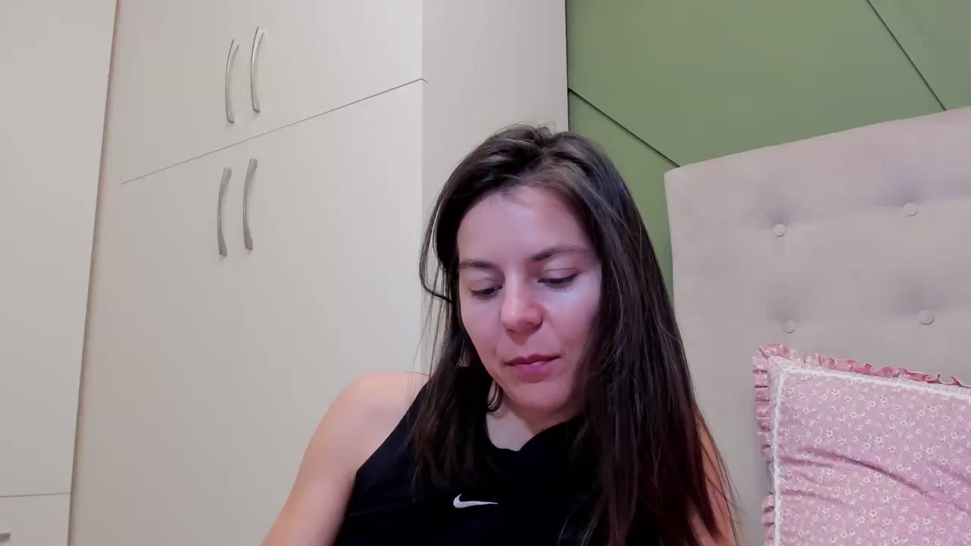 Gallery image thumbnail from CamilaAccardi's myfreecams stream on, 03/08/2026, 17:45 image 13 of 20