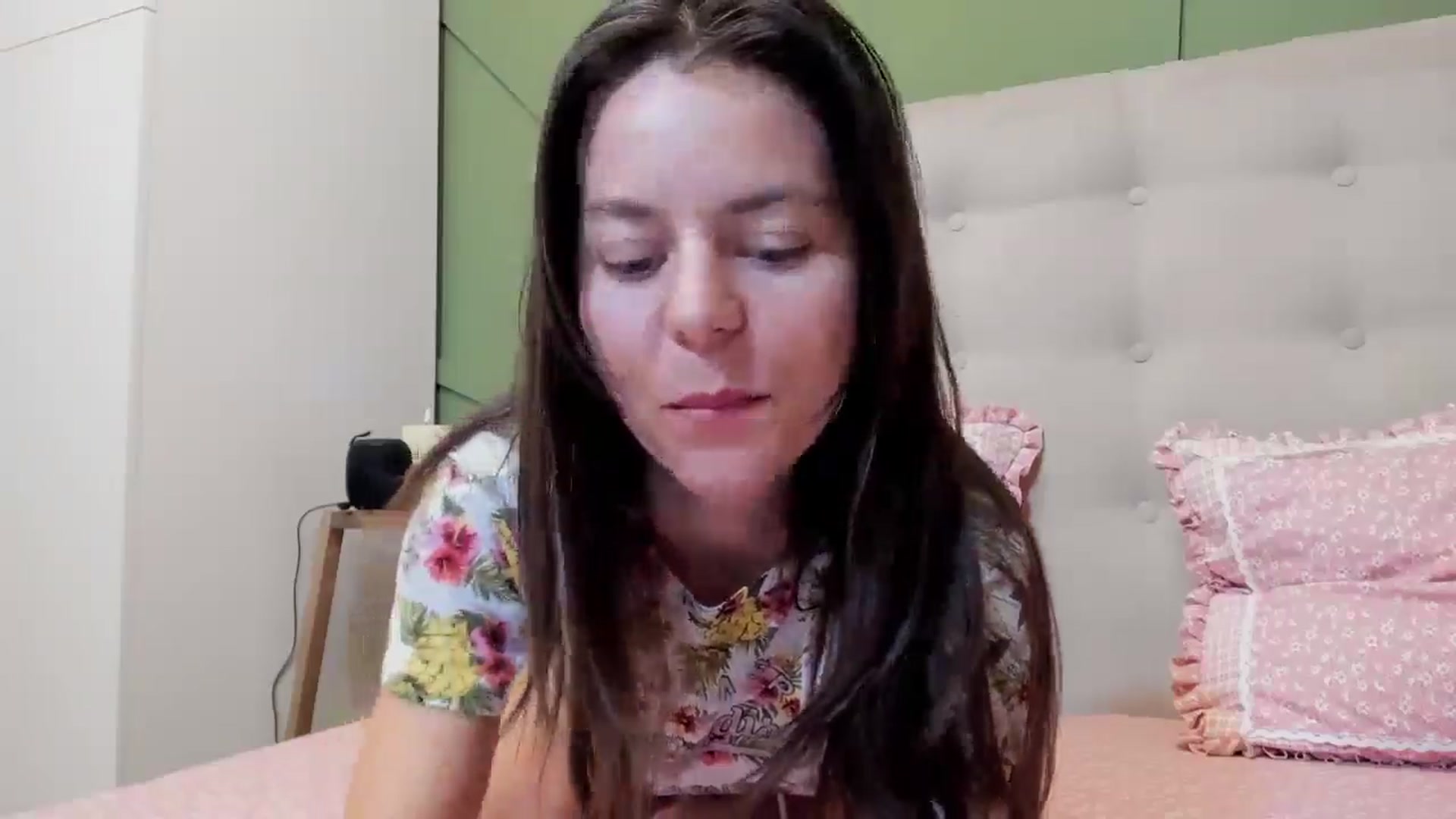 Gallery image thumbnail from CamilaAccardi's myfreecams stream on, 03/10/2026, 18:11 image 16 of 20