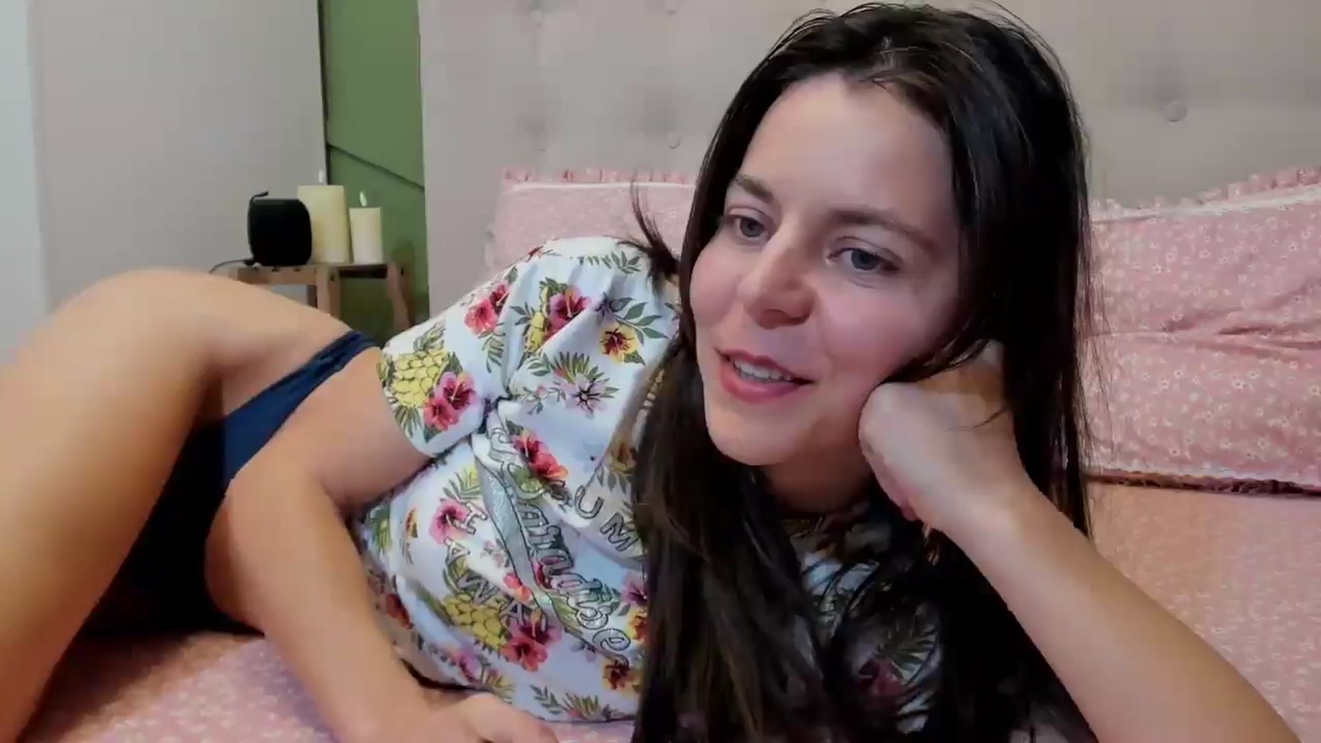 Gallery image thumbnail from CamilaAccardi's myfreecams stream on, 03/10/2026, 18:11 image 7 of 20