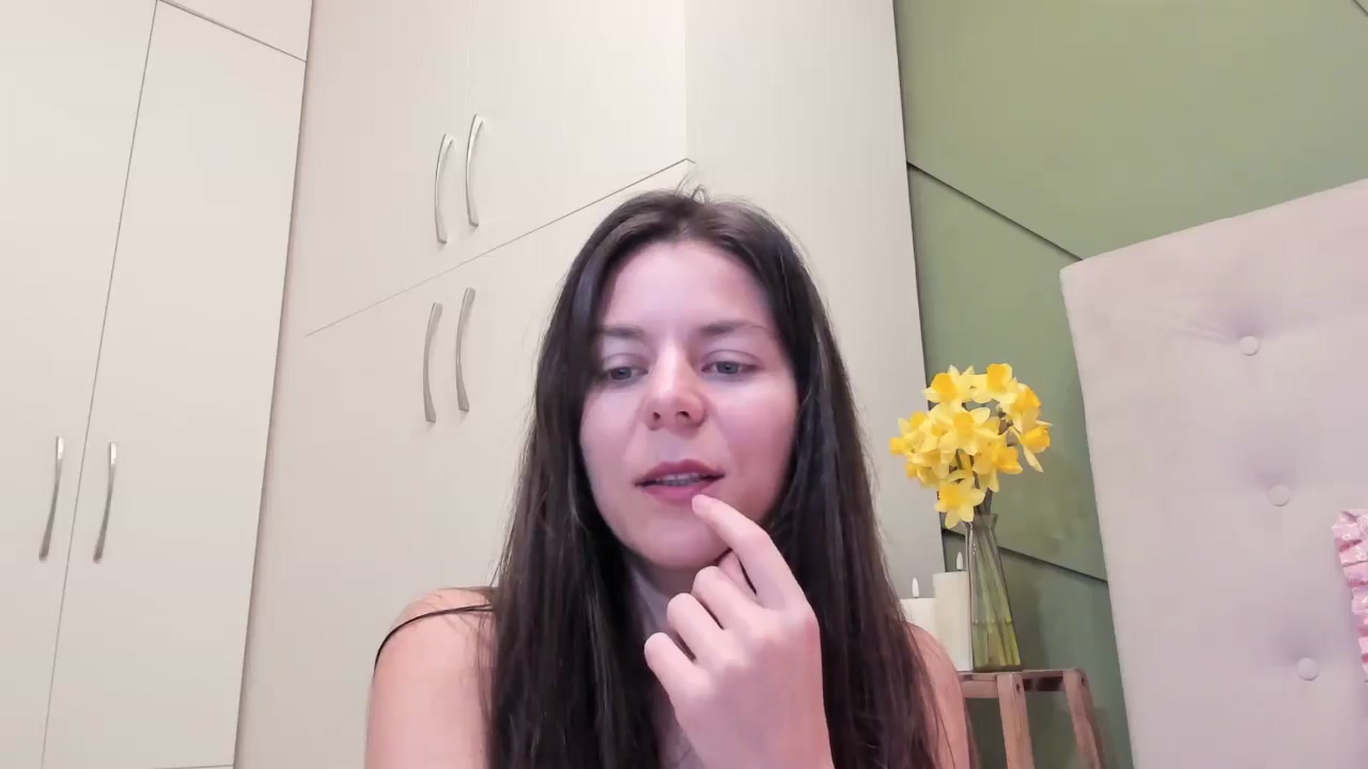 Gallery image thumbnail from CamilaAccardi's myfreecams stream on, 03/18/2026, 12:40 image 9 of 20