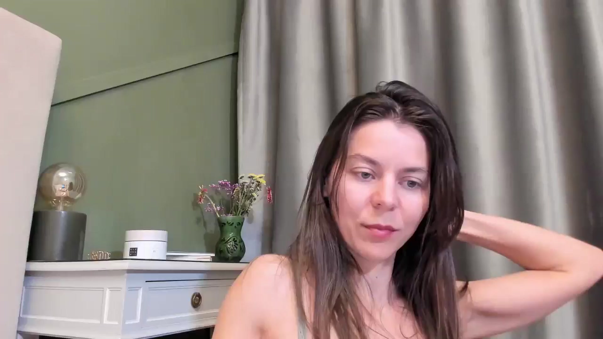 Gallery image thumbnail from CamilaAccardi's myfreecams stream on, 03/30/2026, 17:50 image 4 of 20