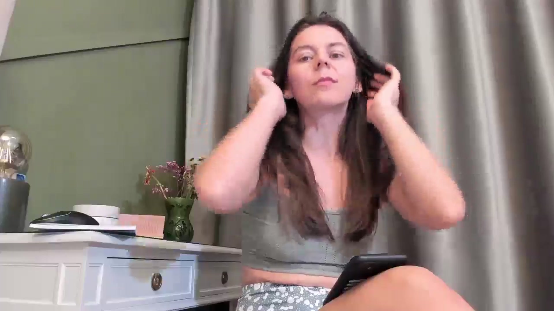 Gallery image thumbnail from CamilaAccardi's myfreecams stream on, 03/30/2026, 19:27 image 3 of 20