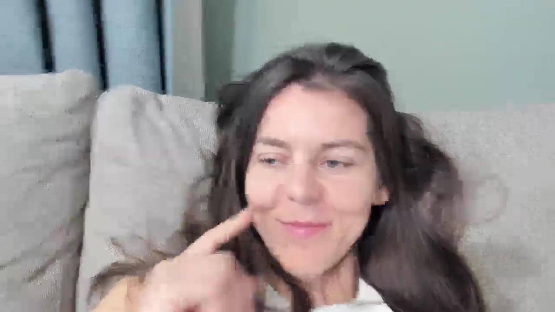 Gallery image thumbnail from CamilaAccardi's myfreecams stream on, 04/16/2026, 15:11 image 15 of 20