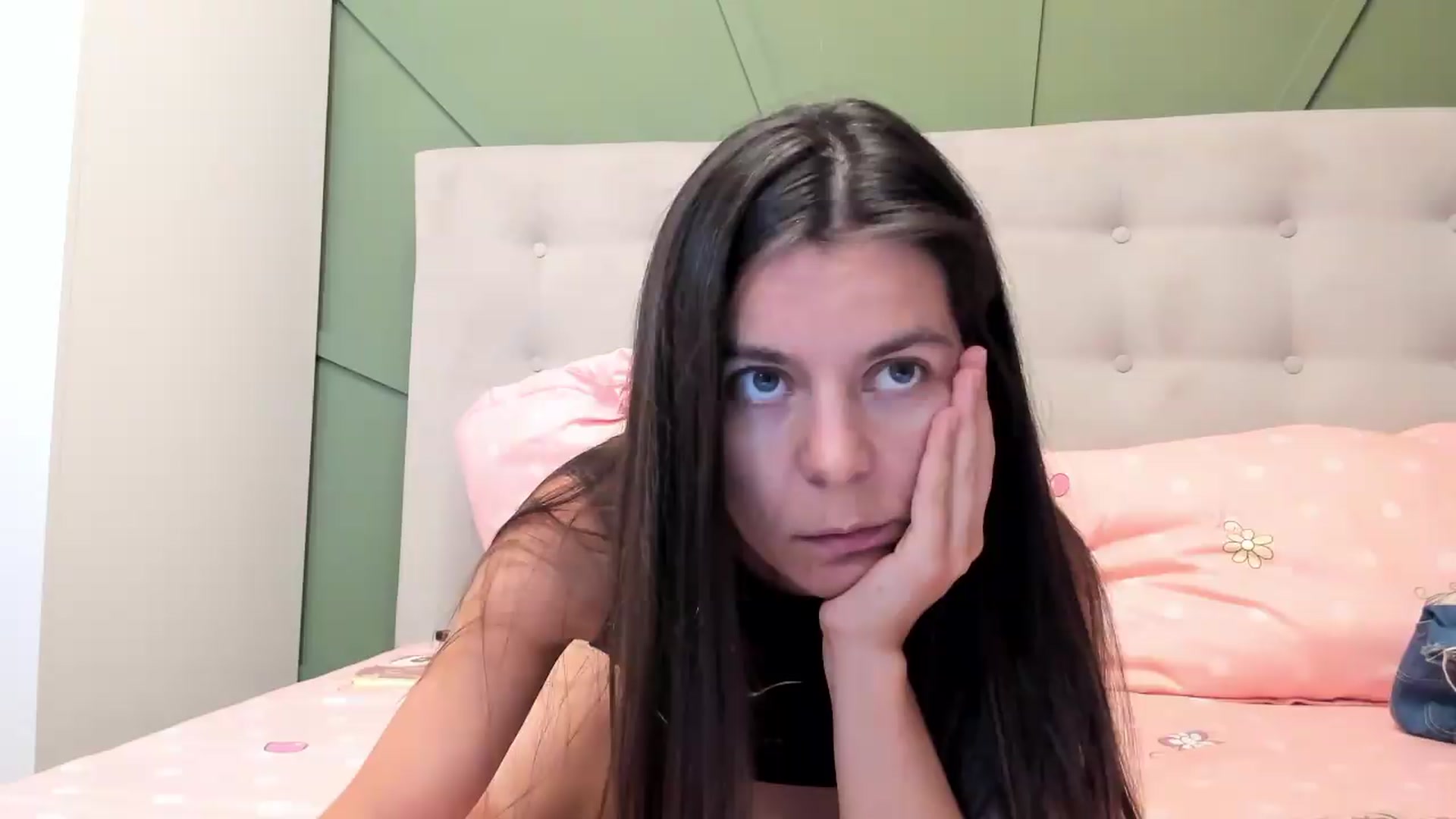 Gallery image thumbnail from CamilaAccardi's myfreecams stream on, 07/02/2026, 14:02 image 10 of 20