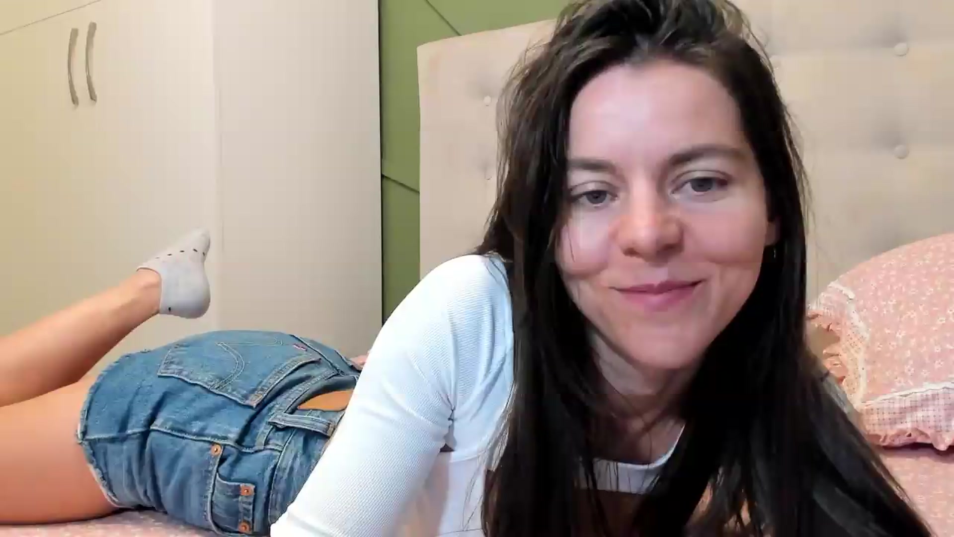Gallery image thumbnail from CamilaAccardi's myfreecams stream on, 07/20/2026, 01:25 image 6 of 20