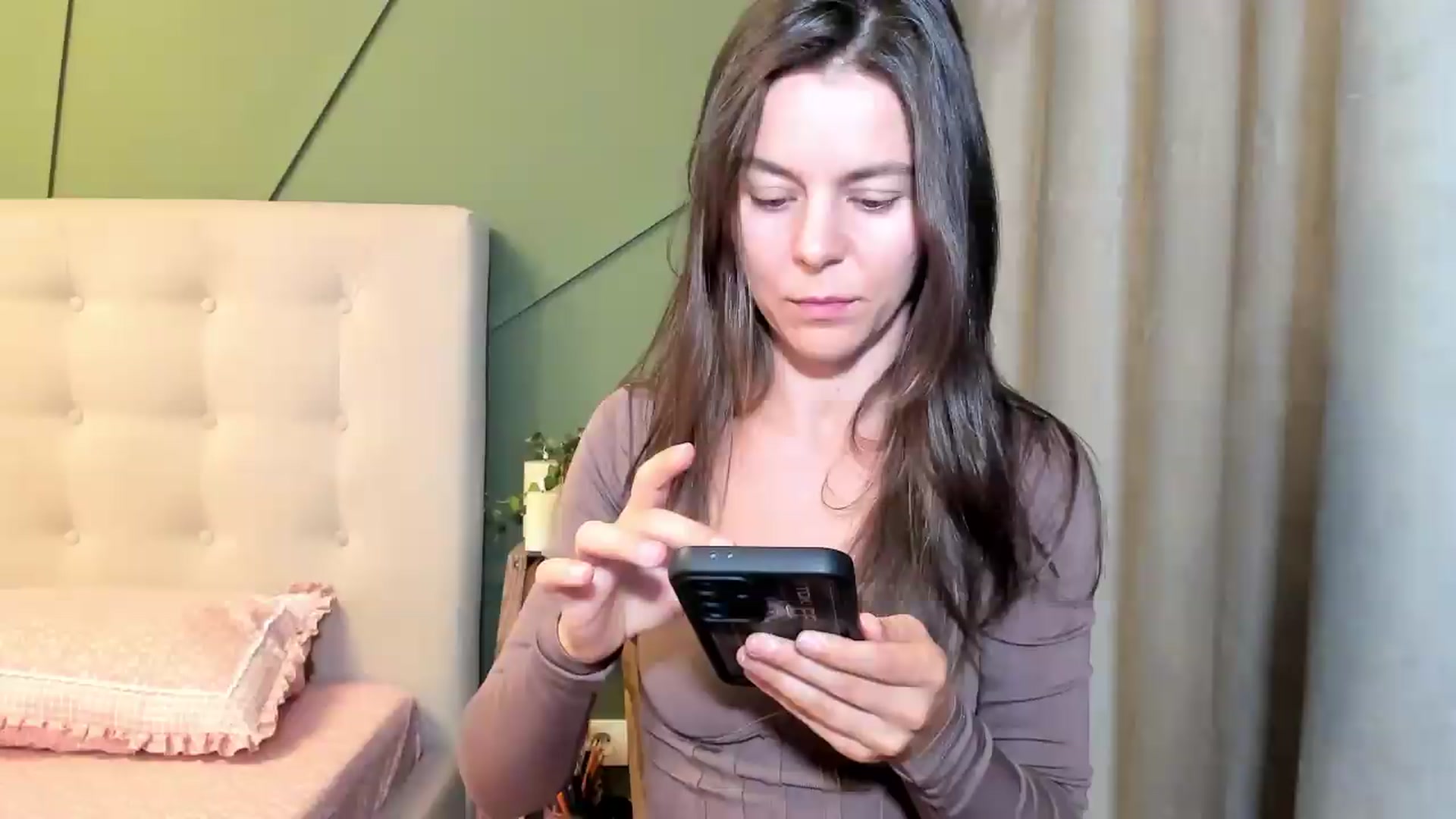 Gallery image thumbnail from CamilaAccardi's myfreecams stream on, 07/20/2026, 21:24 image 7 of 20