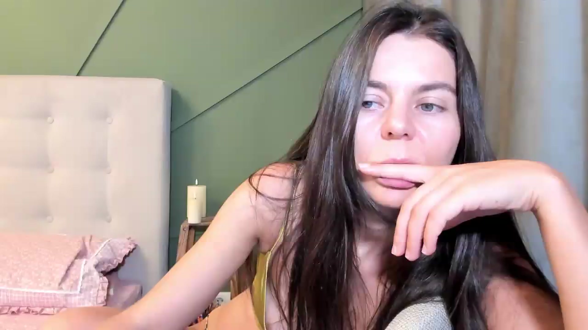 Gallery image thumbnail from CamilaAccardi's myfreecams stream on, 07/26/2026, 18:03 image 19 of 20