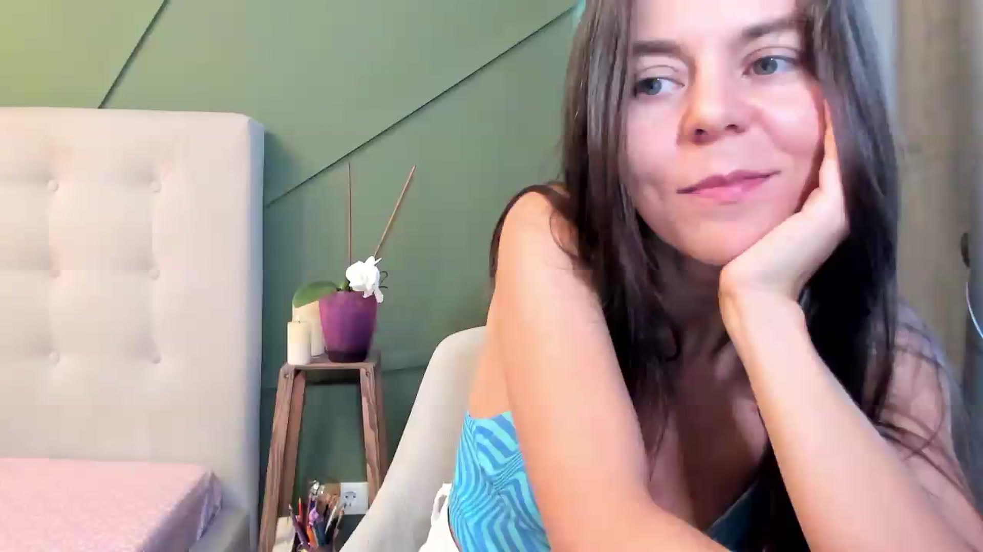 Gallery image thumbnail from CamilaAccardi's myfreecams stream on, 07/30/2026, 11:17 image 1 of 20