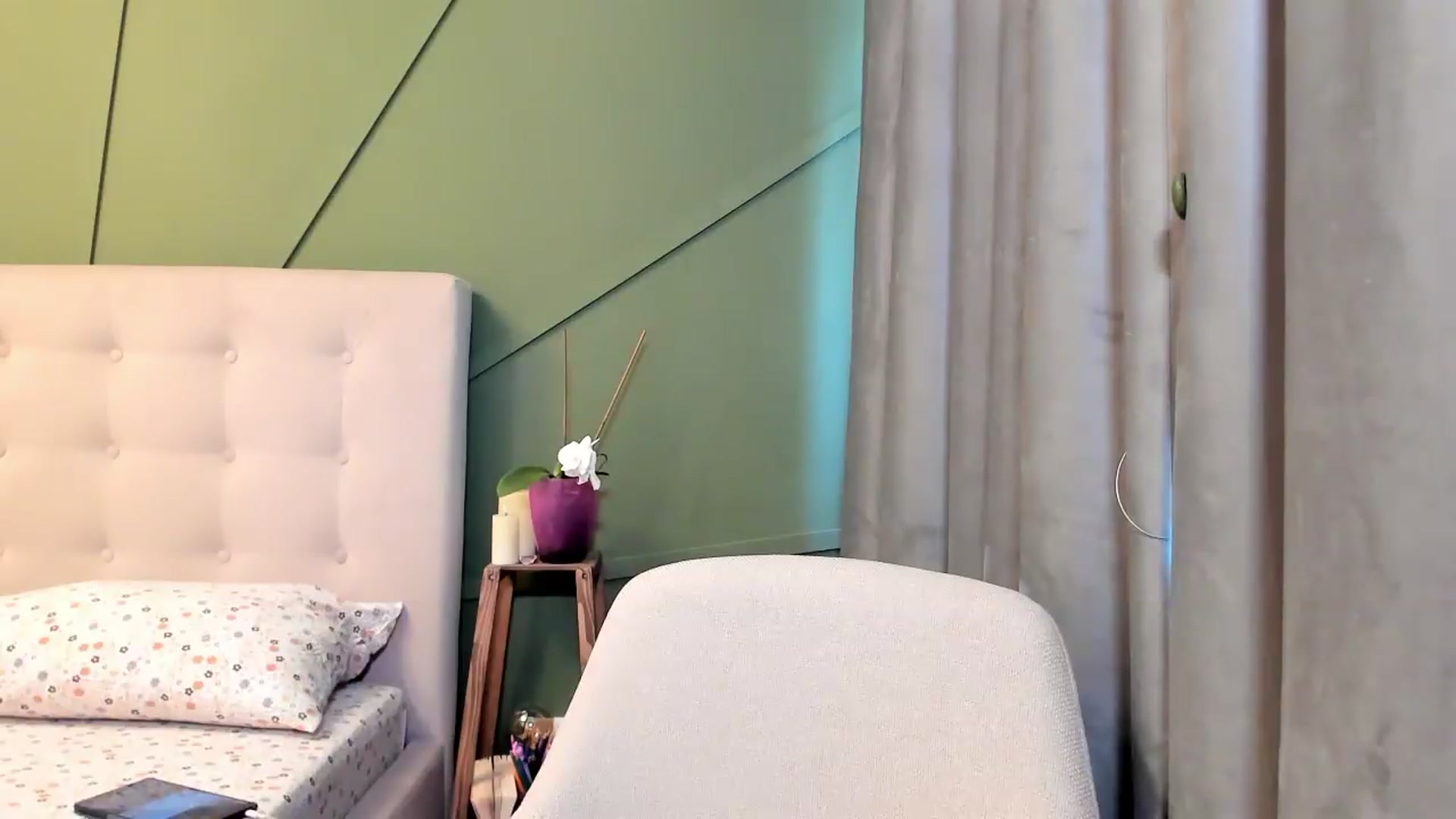 Gallery image thumbnail from CamilaAccardi's myfreecams stream on, 08/05/2026, 14:09 image 16 of 20