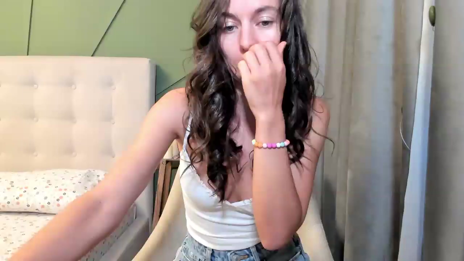 Gallery image thumbnail from CamilaAccardi's myfreecams stream on, 08/05/2026, 18:05 image 3 of 20