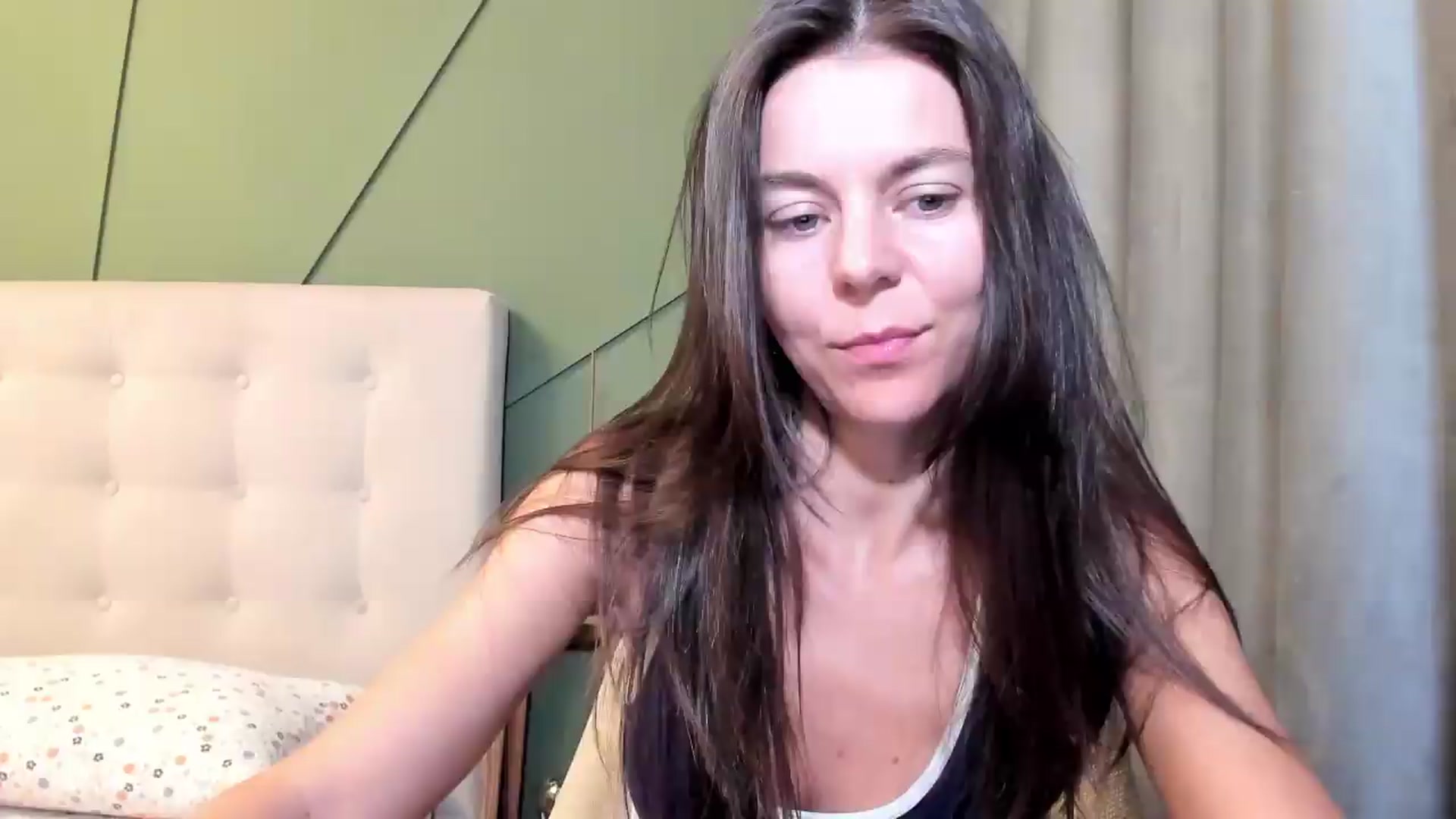 Gallery image thumbnail from CamilaAccardi's myfreecams stream on, 08/07/2026, 21:04 image 19 of 20