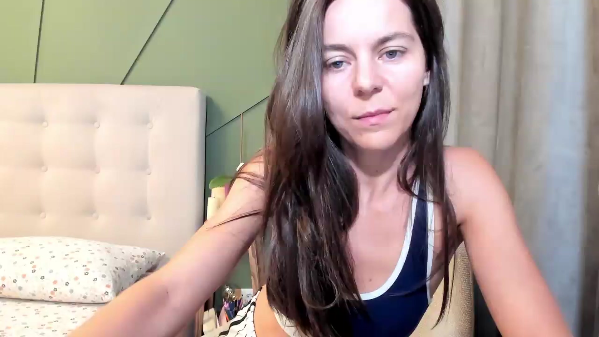 Gallery image thumbnail from CamilaAccardi's myfreecams stream on, 08/07/2026, 21:04 image 2 of 20