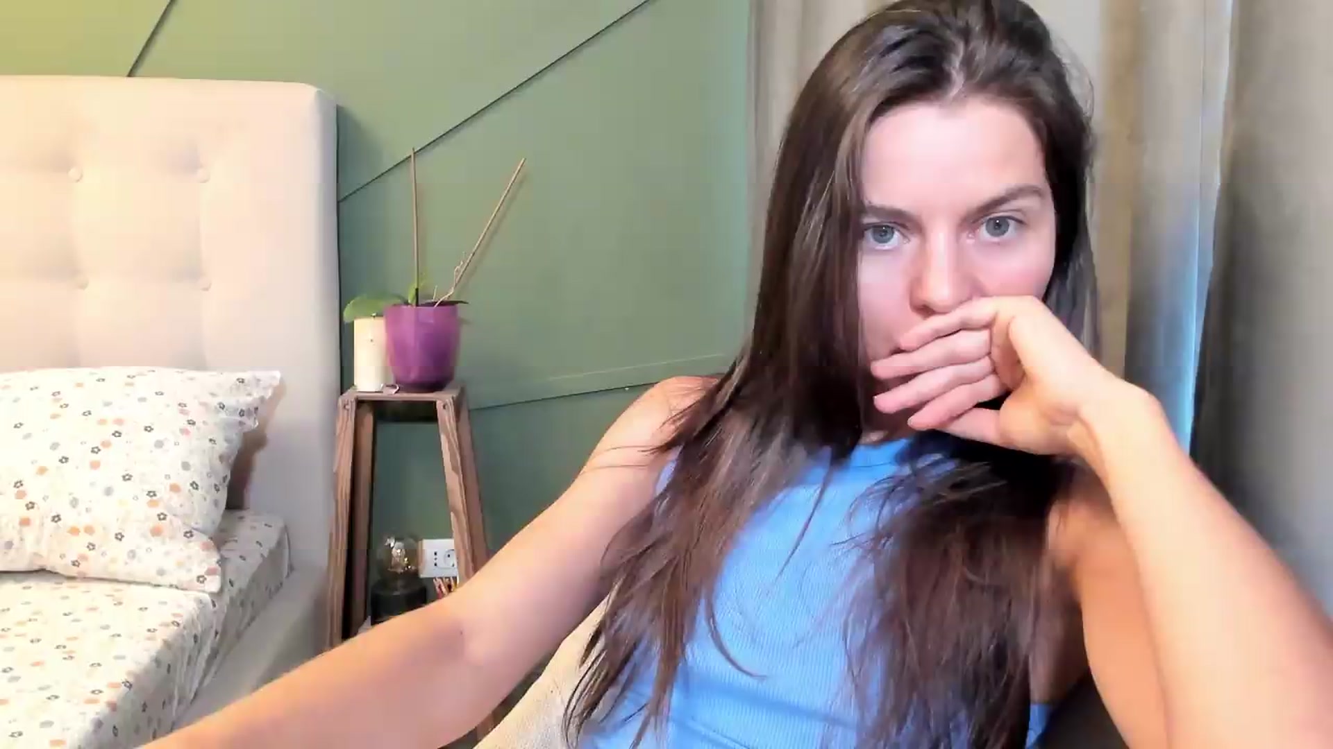 Gallery image thumbnail from CamilaAccardi's myfreecams stream on, 08/19/2026, 13:44 image 12 of 20