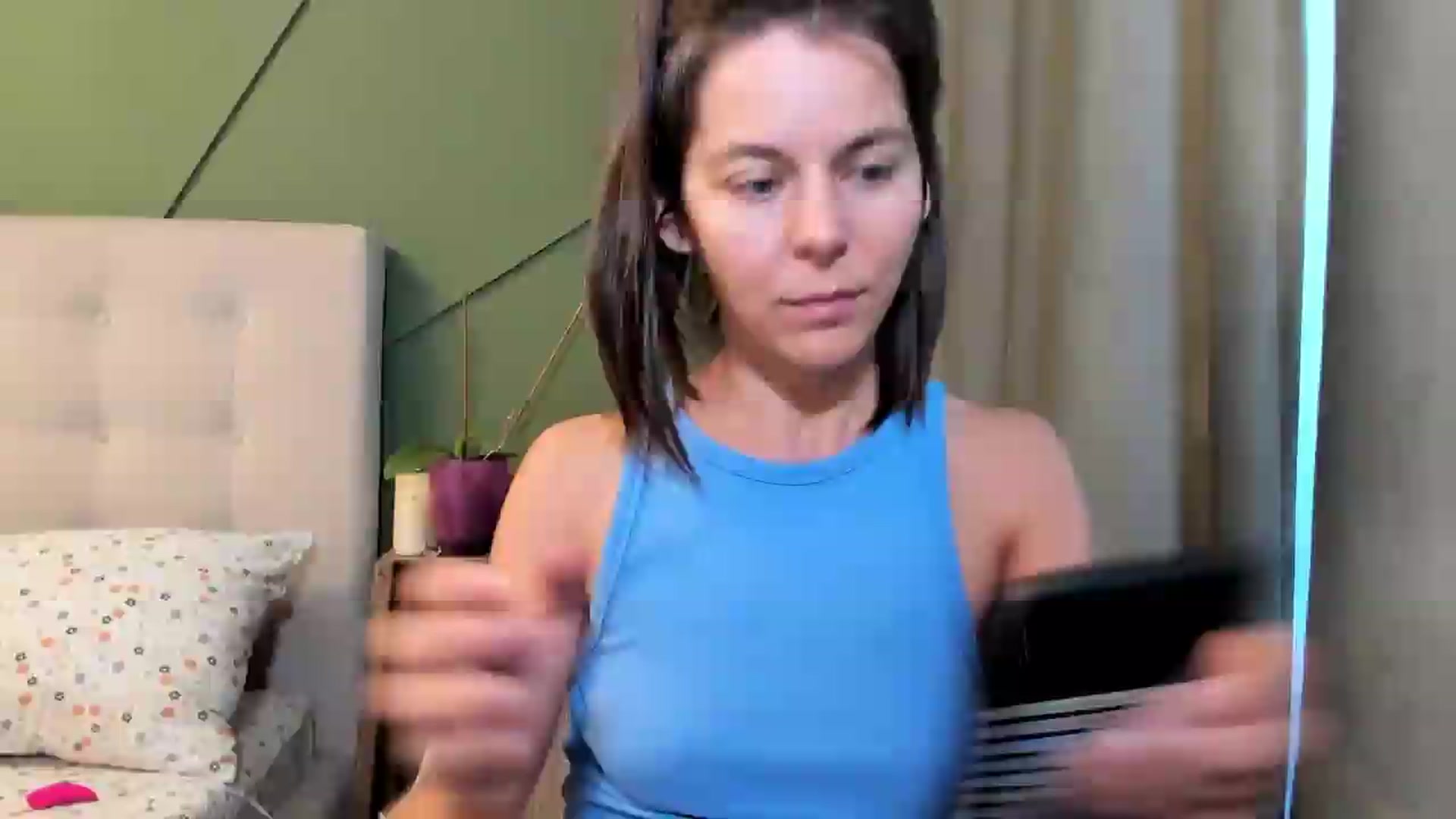 Gallery image thumbnail from CamilaAccardi's myfreecams stream on, 08/19/2026, 14:23 image 13 of 20