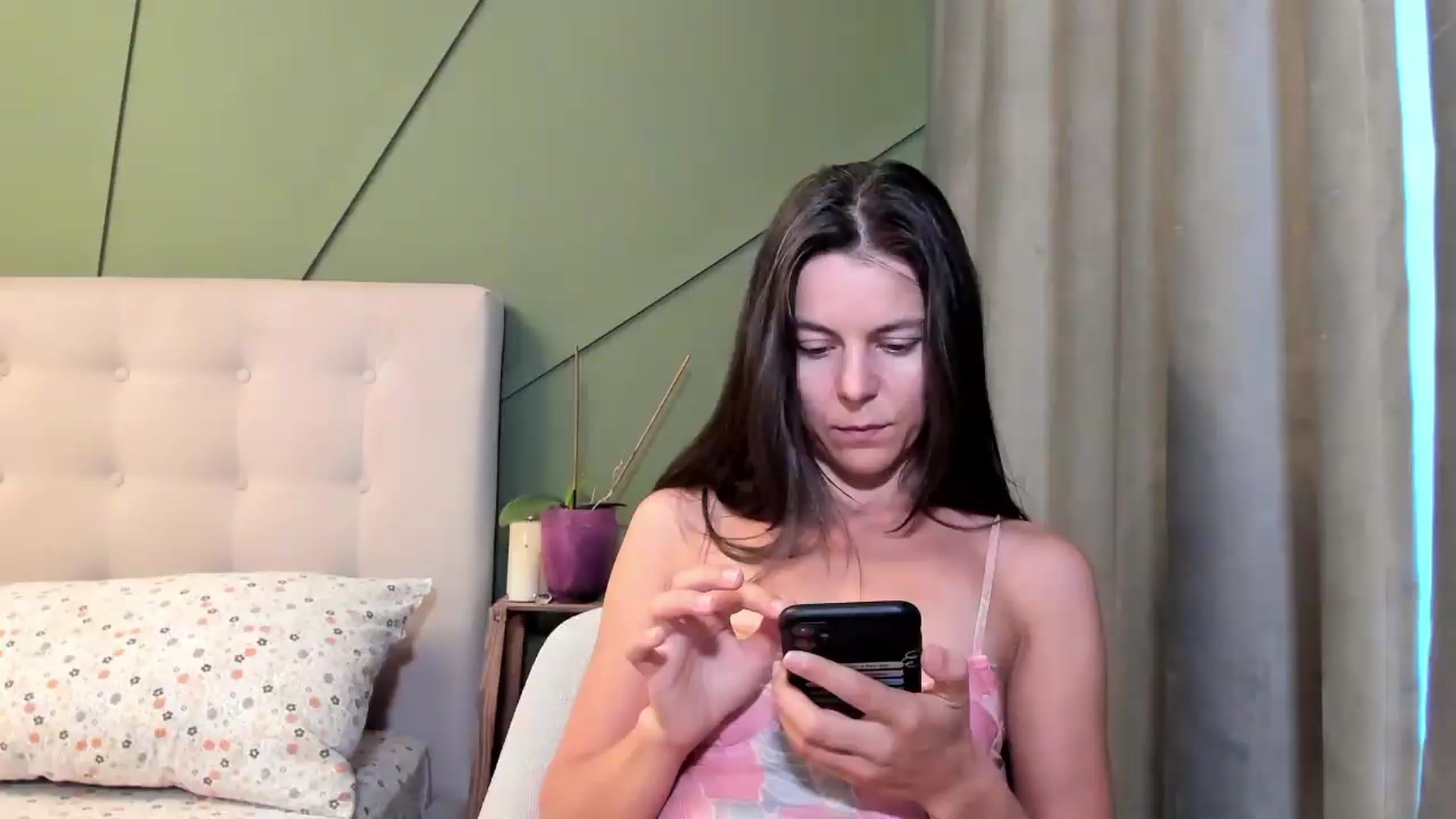 Gallery image thumbnail from CamilaAccardi's myfreecams stream on, 08/19/2026, 15:11 image 3 of 20
