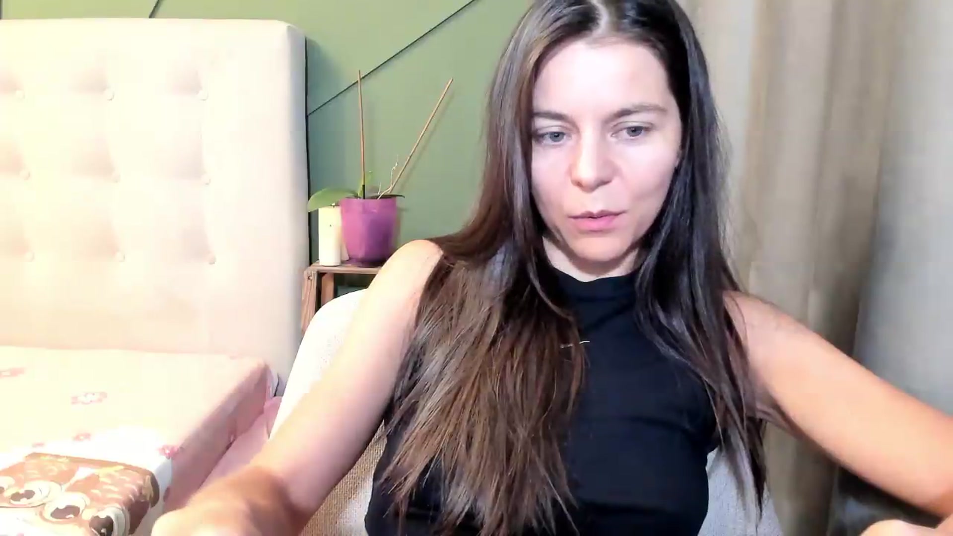 Gallery image thumbnail from CamilaAccardi's myfreecams stream on, 08/21/2026, 13:42 image 17 of 20